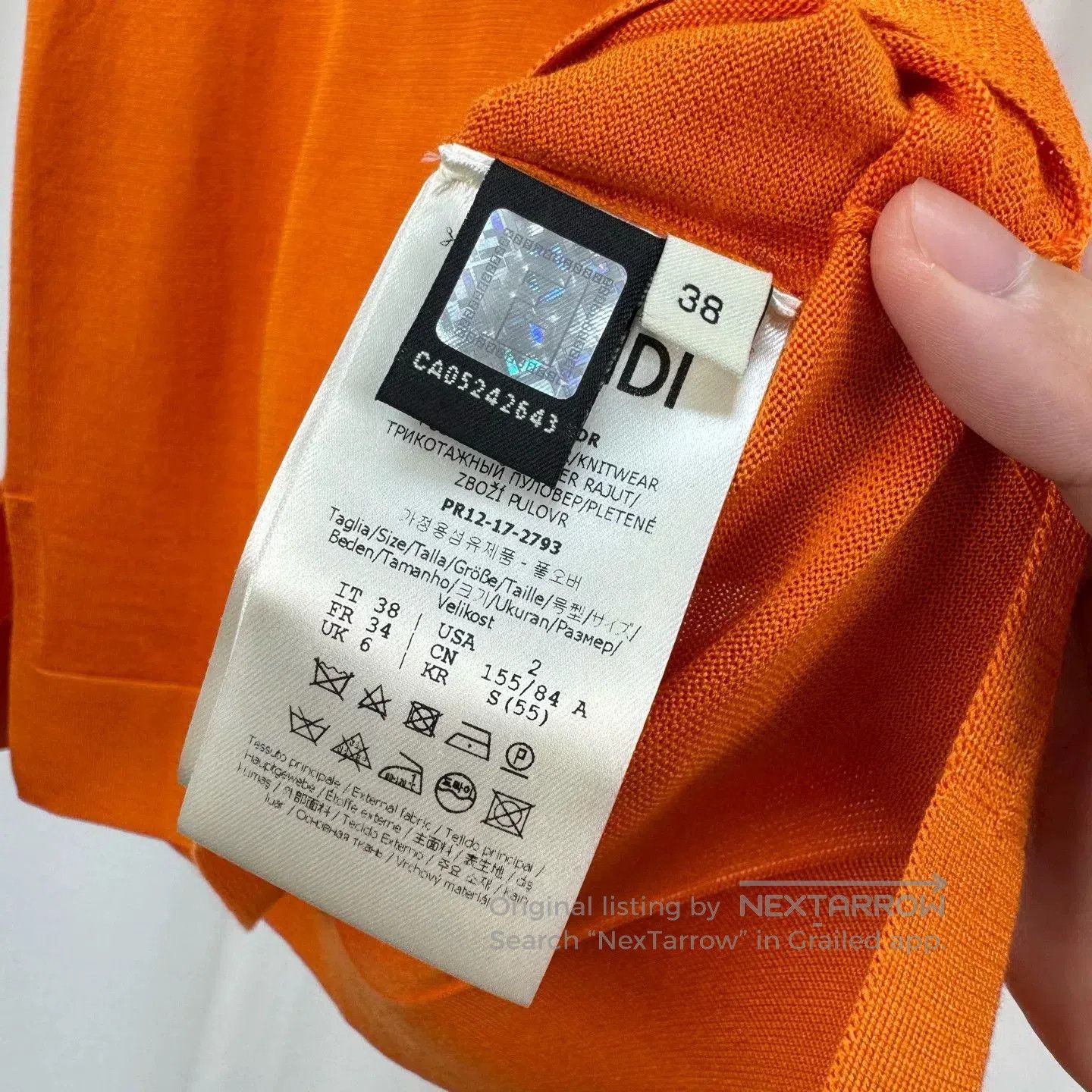 Fendi Fendi Orange Embroidered Bow Knit Short-Sleeve. Size S / US 4 / IT 40 - 5 Thumbnail