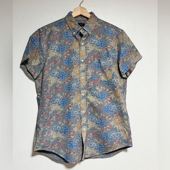 J.Crew J.Crew Floral Print Short Sleeve Shirt - Approx Size M Size US M / EU 48-50 / 2 - 1 Thumbnail