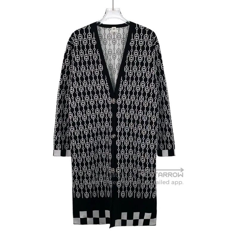 Hermes Hermes Black Pig Nose Embroidered All-Over Print V-Neck Lo Size XXS / US 00 / IT 34 - 1 Thumbnail
