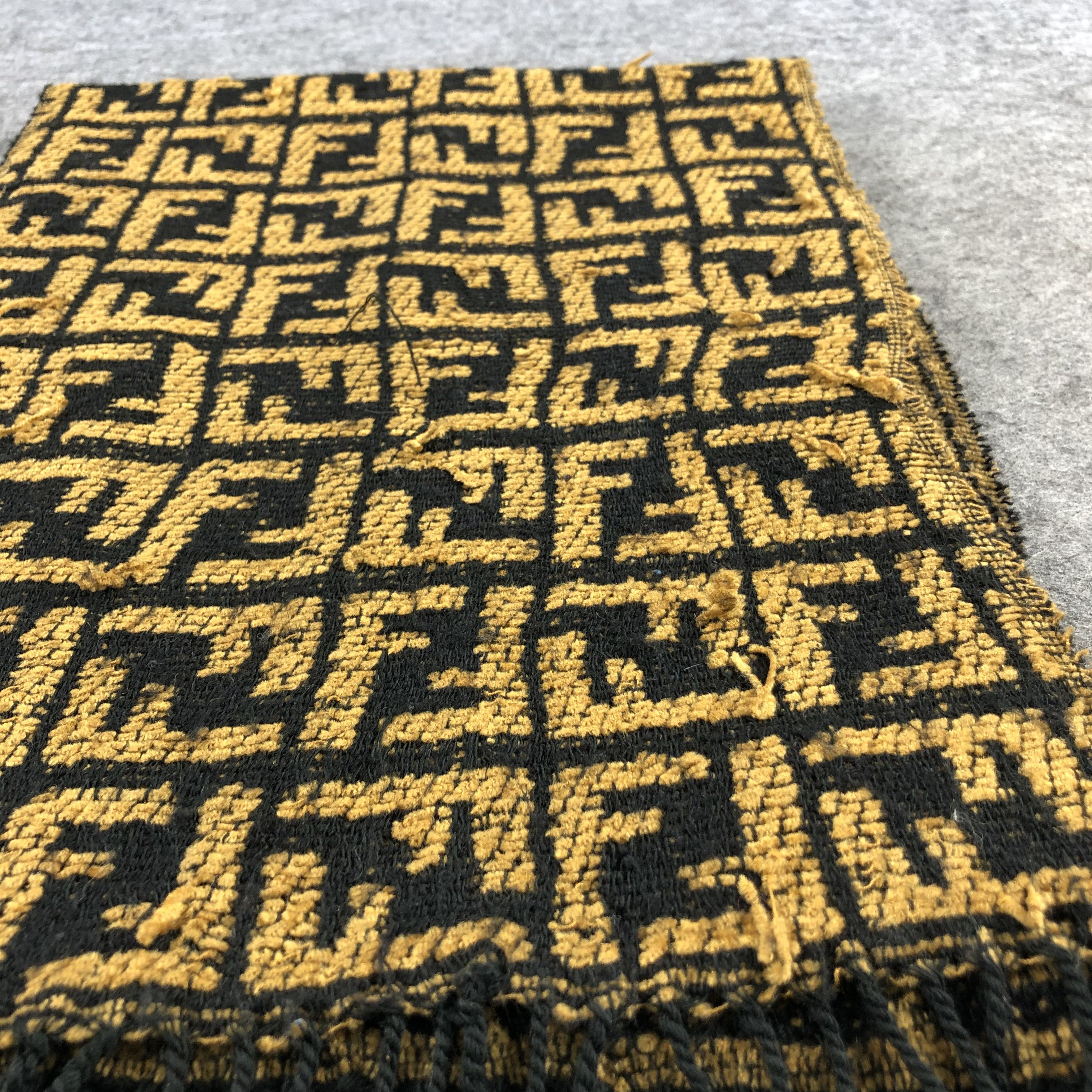 Fendi Fendi Monogram FF Scarf Muffler V882 Size ONE SIZE - 4 Thumbnail