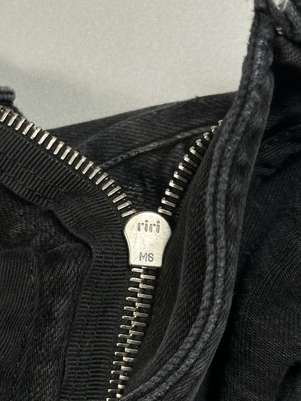 Amiri Amiri MX1 Distressed Ripped Wool Patch Black Denim Jeans Size US 34 / EU 50 - 12 Thumbnail