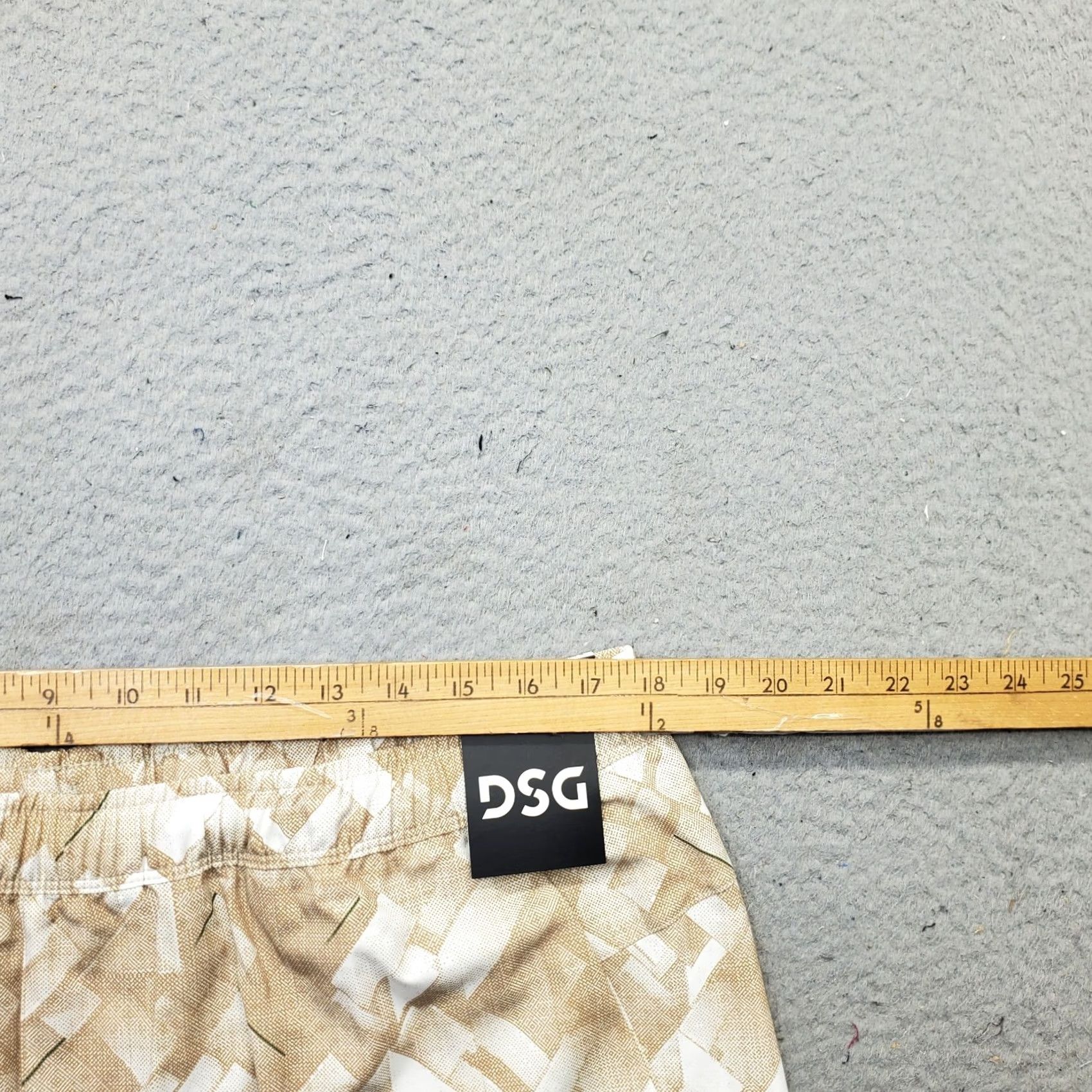 Vintage DSG Mens XL 6” Agility Shorts Windproof Grid Iron Warm Stone Moisture Wicking Athletic Geometric Inseam 6.5" Pockets MNWT Size US 36 / EU 52 - 5 Thumbnail