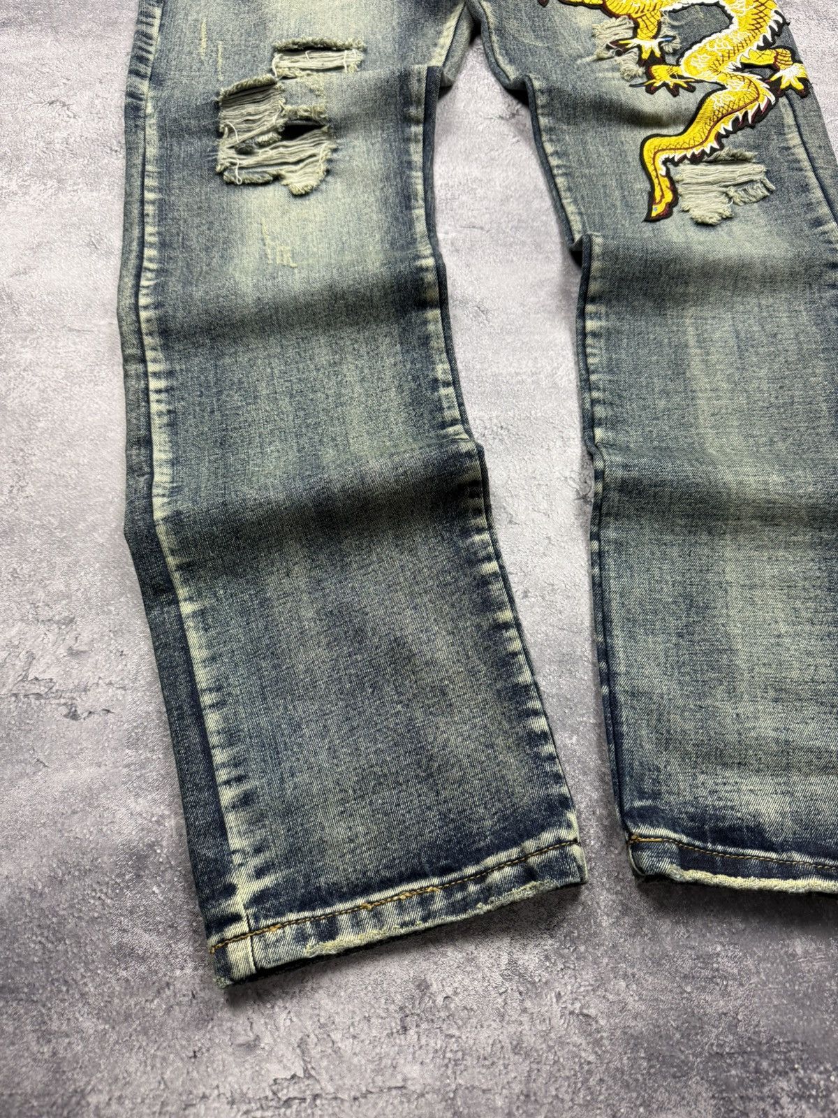 Japanese Brand Vintage Japanese Dragon Embroidered Distressed Jeans Pants Size US 36 / EU 52 - 13 Thumbnail
