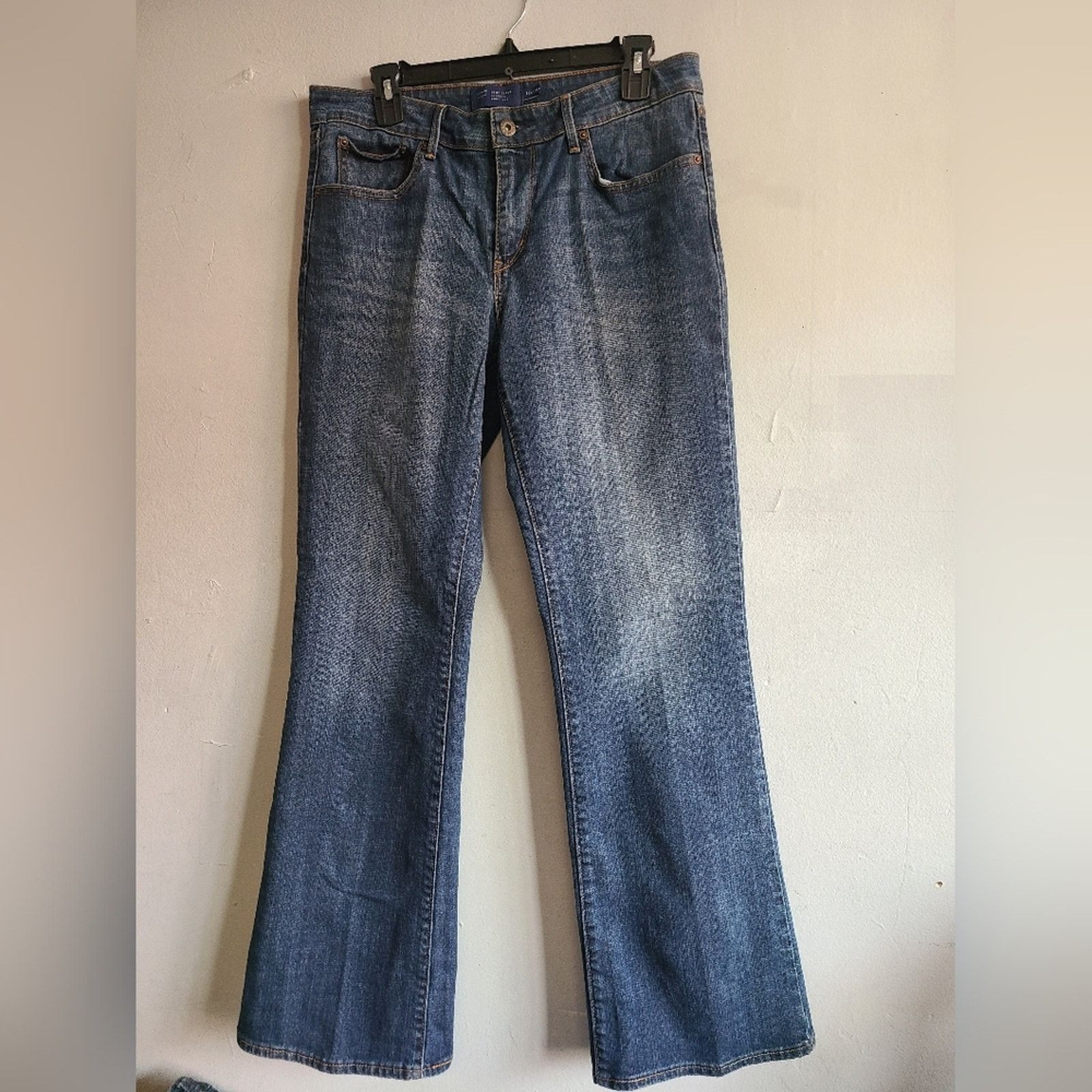 Levi's Women's size 10 M Levi's dark wash demi curve denim jeans Size 32" / US 10 / IT 46 - 1 Thumbnail