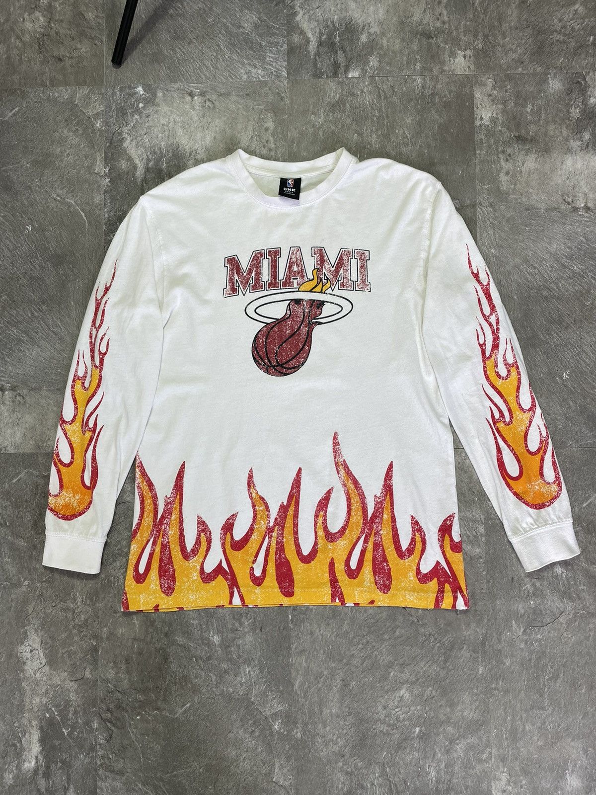 NBA Miami Heat Flames Long Sleeve Basketball Streetwear Fire Size US S / EU 44-46 / 1 - 1 Thumbnail