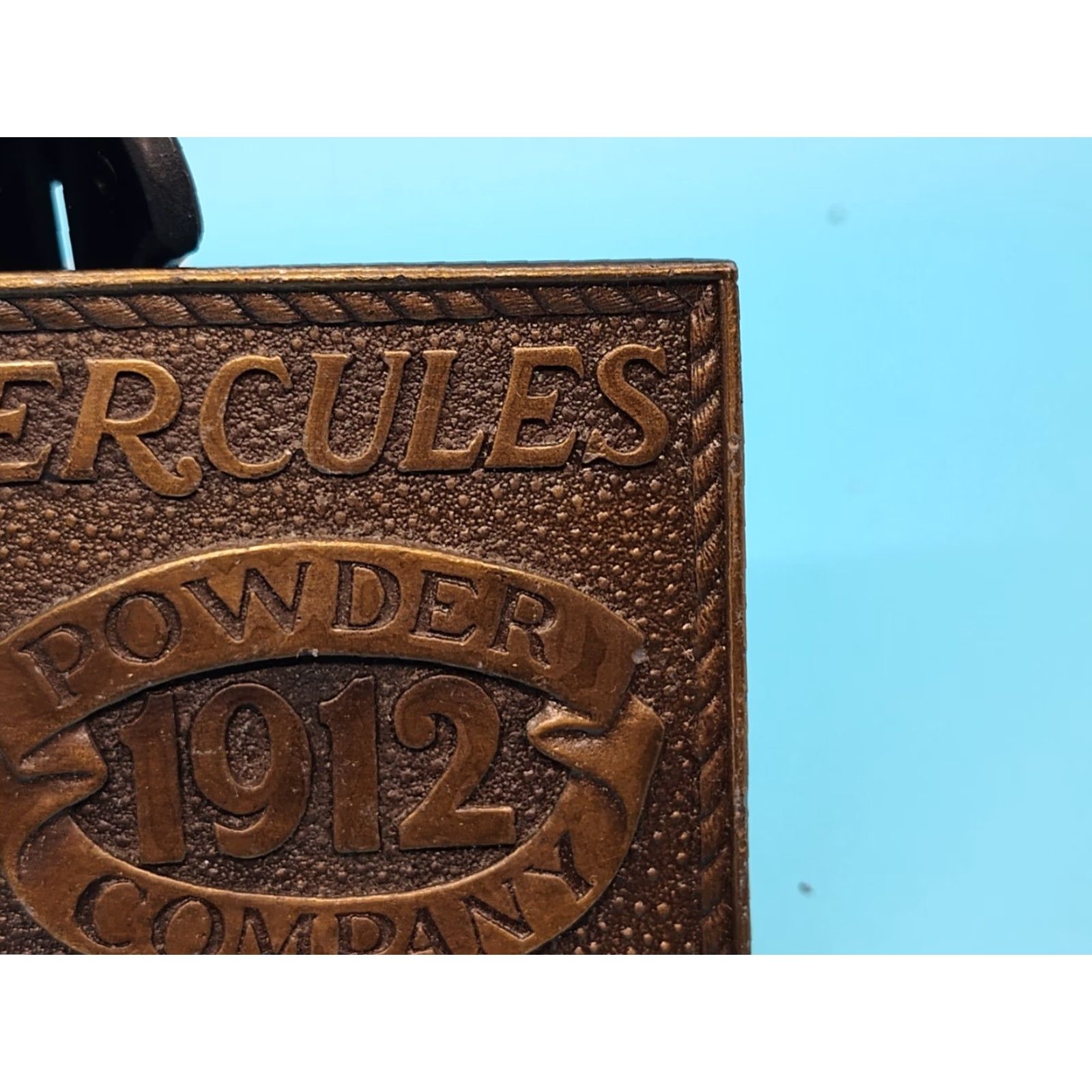 Vintage VINTAGE Hercules Powder Company 1912 Men's Belt Buckle Bronze 1980s USA Made Men Size ONE SIZE - 3 Thumbnail