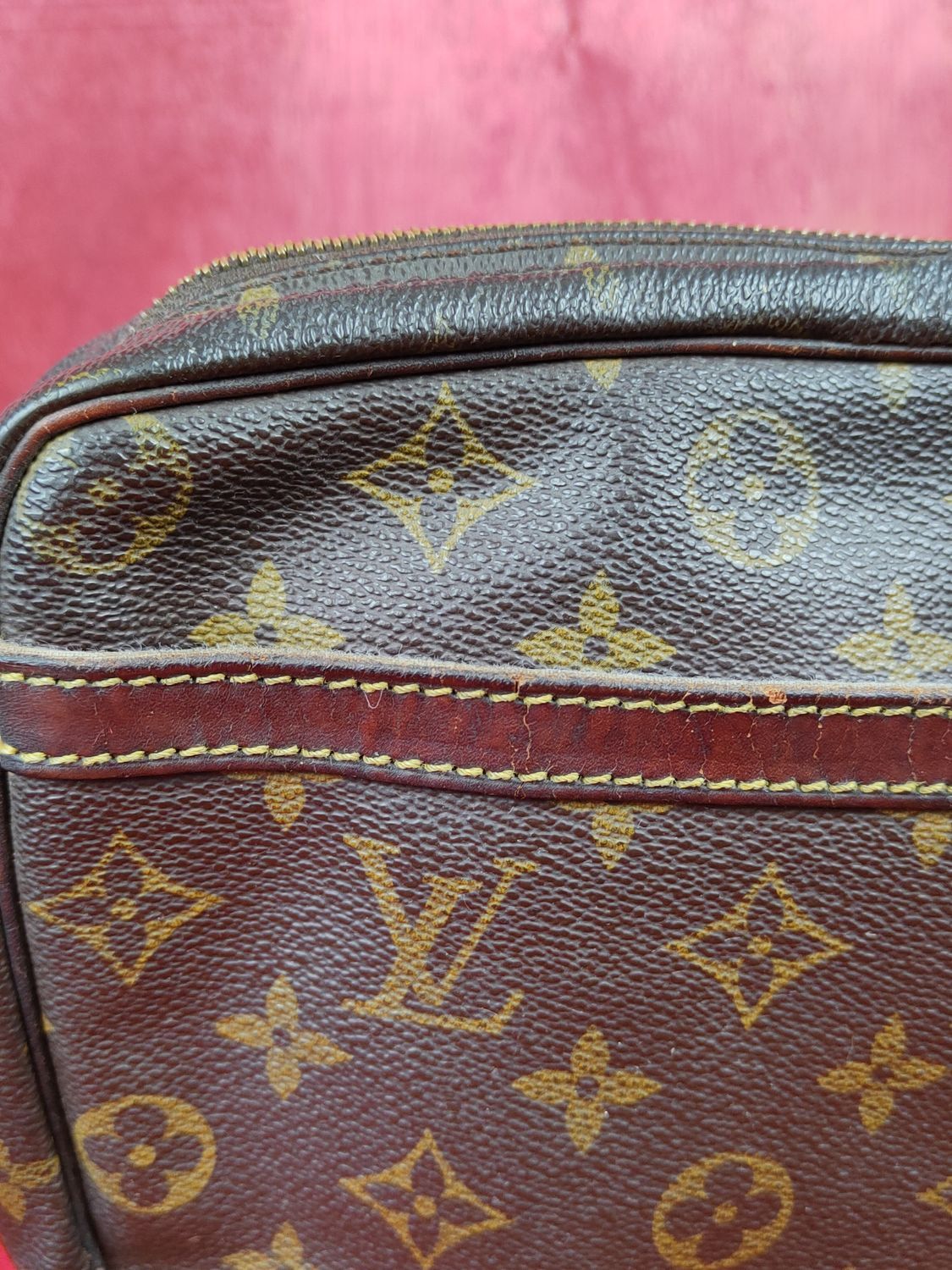 Louis Vuitton LV Louis Vuitton monogram Crossbody sling Bag #SB006DLL Size ONE SIZE - 9 Thumbnail