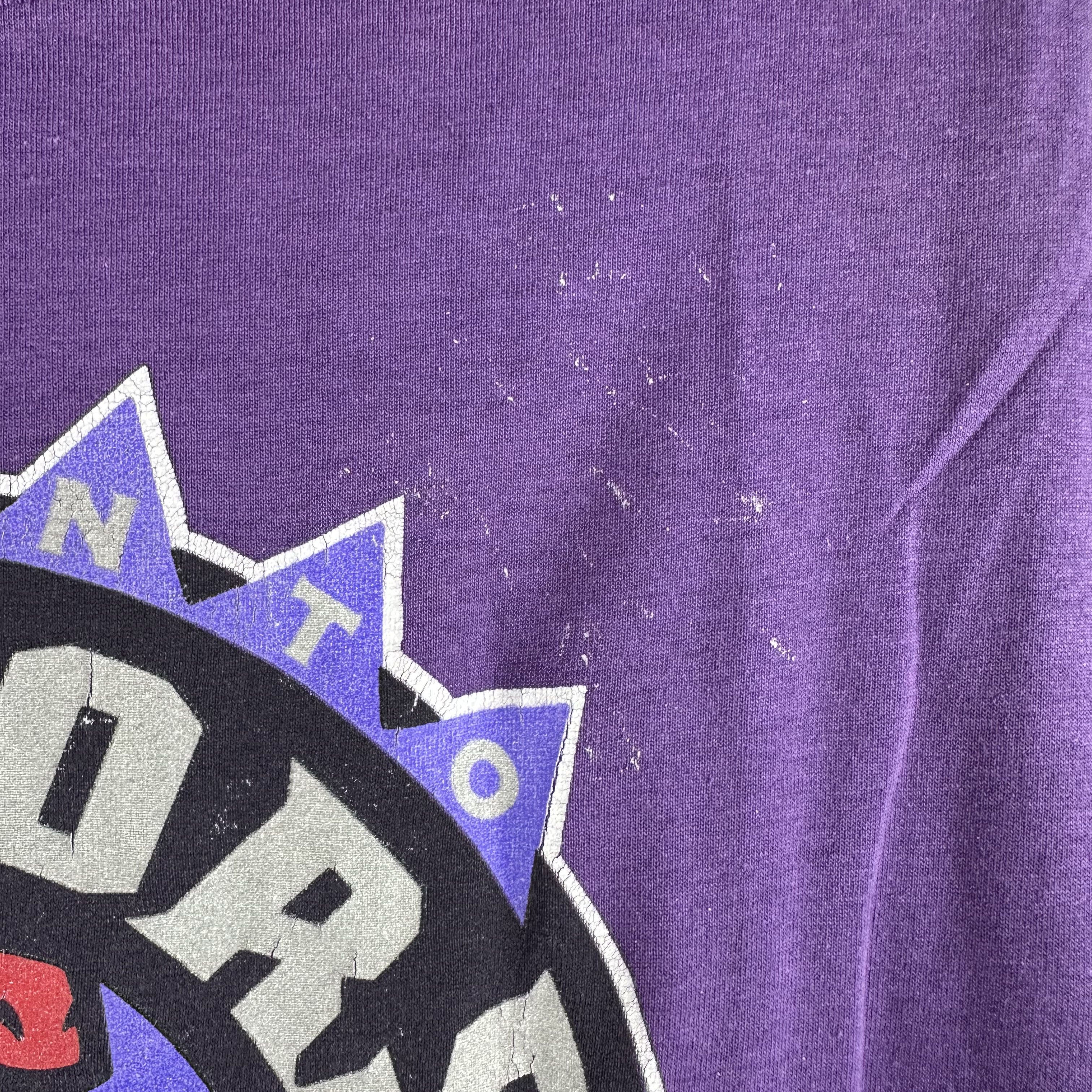 Vintage Vintage 1994 Toronto Raptors Basketball NBA T-shirt Size US L / EU 52-54 / 3 - 7 Thumbnail