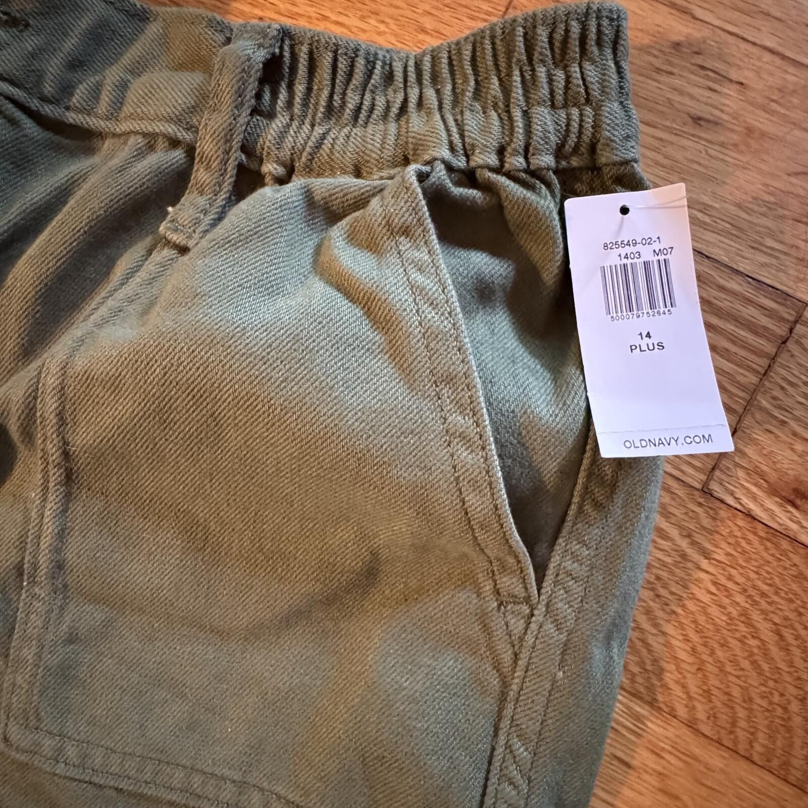 Old Navy New Old Navy Girls 14 Plus Olive Green Elastic Waist Shorts Size 24" / US 00 / IT 34 - 2 Thumbnail