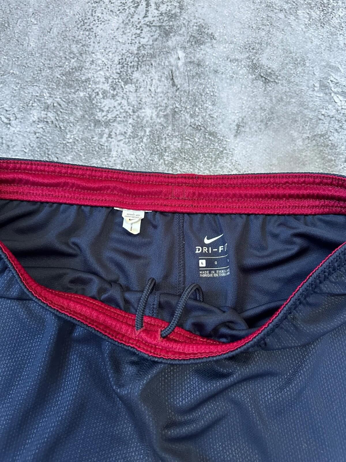 Nike BARCELONA 2018 2019 HOME FOOTBALL SOCCER SHORTS NIKE BLUE Size US L / EU 52-54 / 3 - 4 Thumbnail
