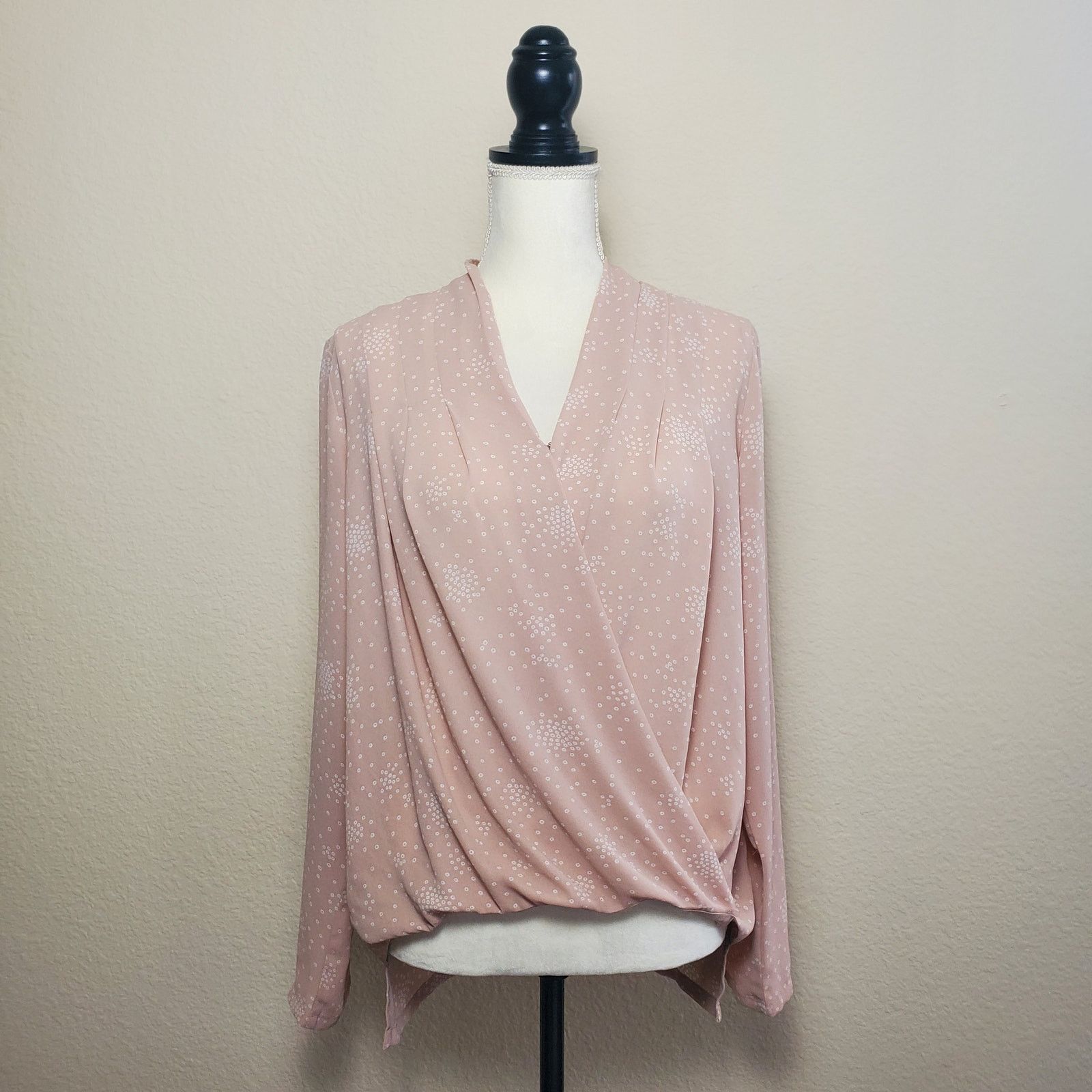 Ann Taylor Ann Taylor Blush Wrap Top Small Size S / US 4 / IT 40 - 1 Thumbnail