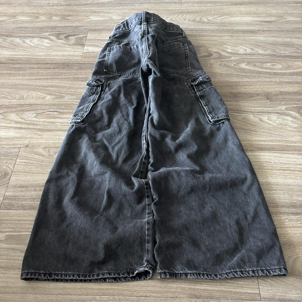 Vintage Crazy Vintage Y2K/2000s Baggy Faded Black Boys Skater Style Cargo Denim Jeans! Size US 26 / EU 42 - 2 Thumbnail