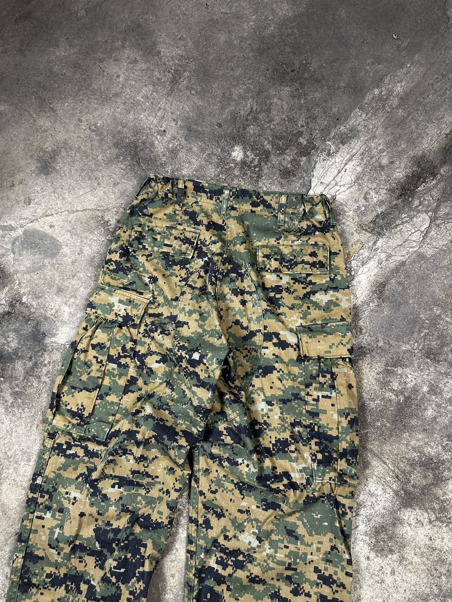 Vintage 90s Vintage Camo Oversized Cargo Camo Pants Size US 34 / EU 50 - 5 Thumbnail