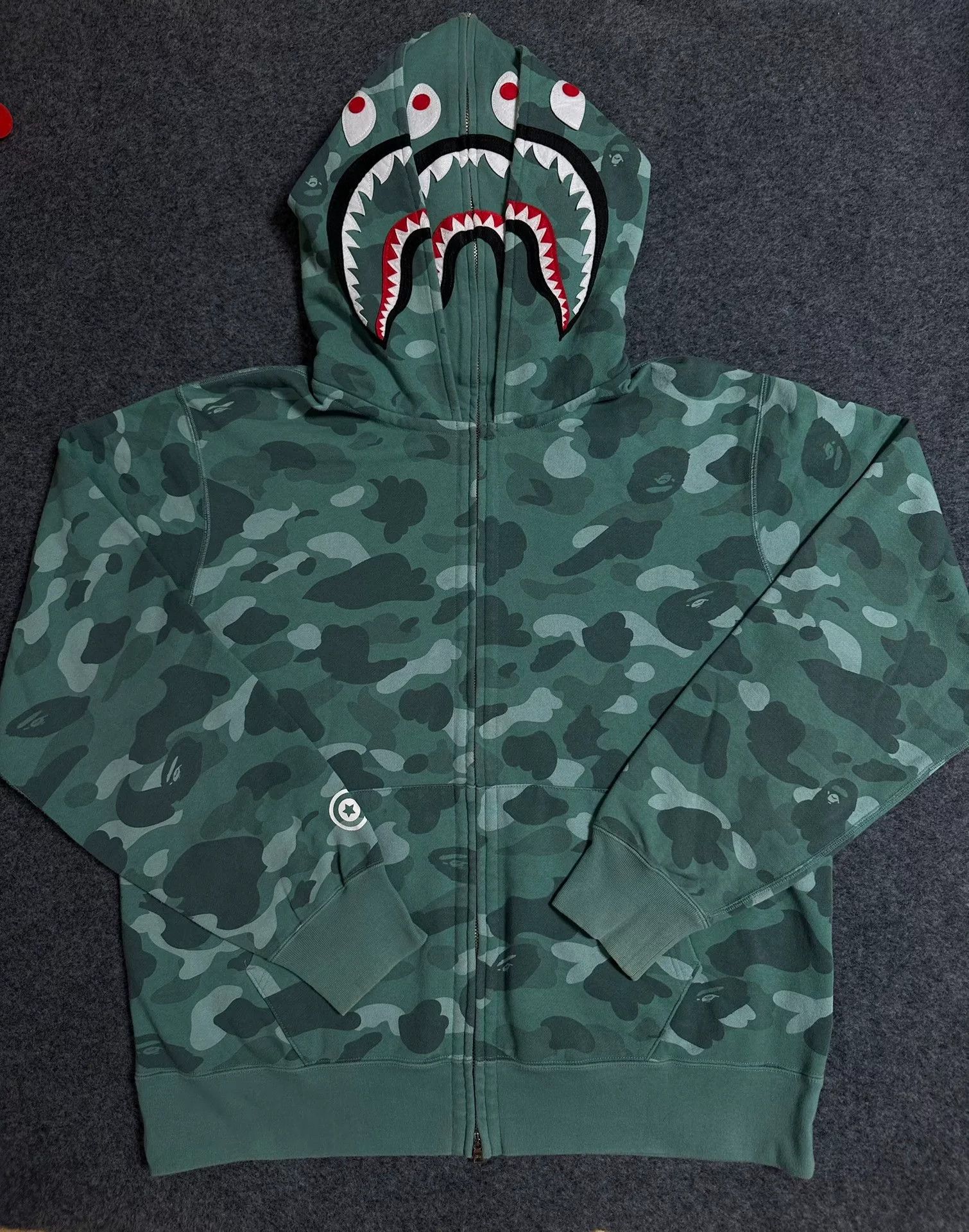 Bape Bape X Multi Shark Sweatshirt Pullover Size US XXL / EU 58 / 5 - 1 Thumbnail
