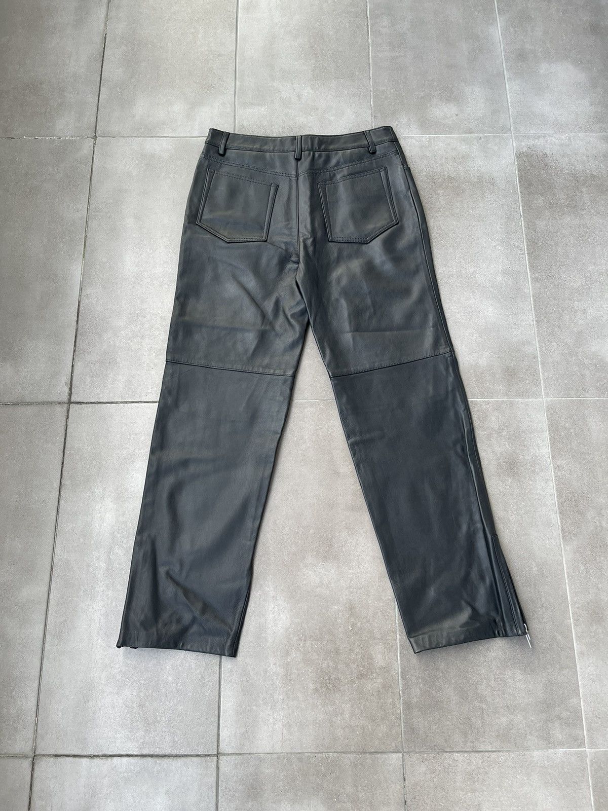 Han Kjobenhavn !DS! FW22 Han Kjobenhavn Leather Relaxed Fitted Trousers Size US 32 / EU 48 - 13 Thumbnail