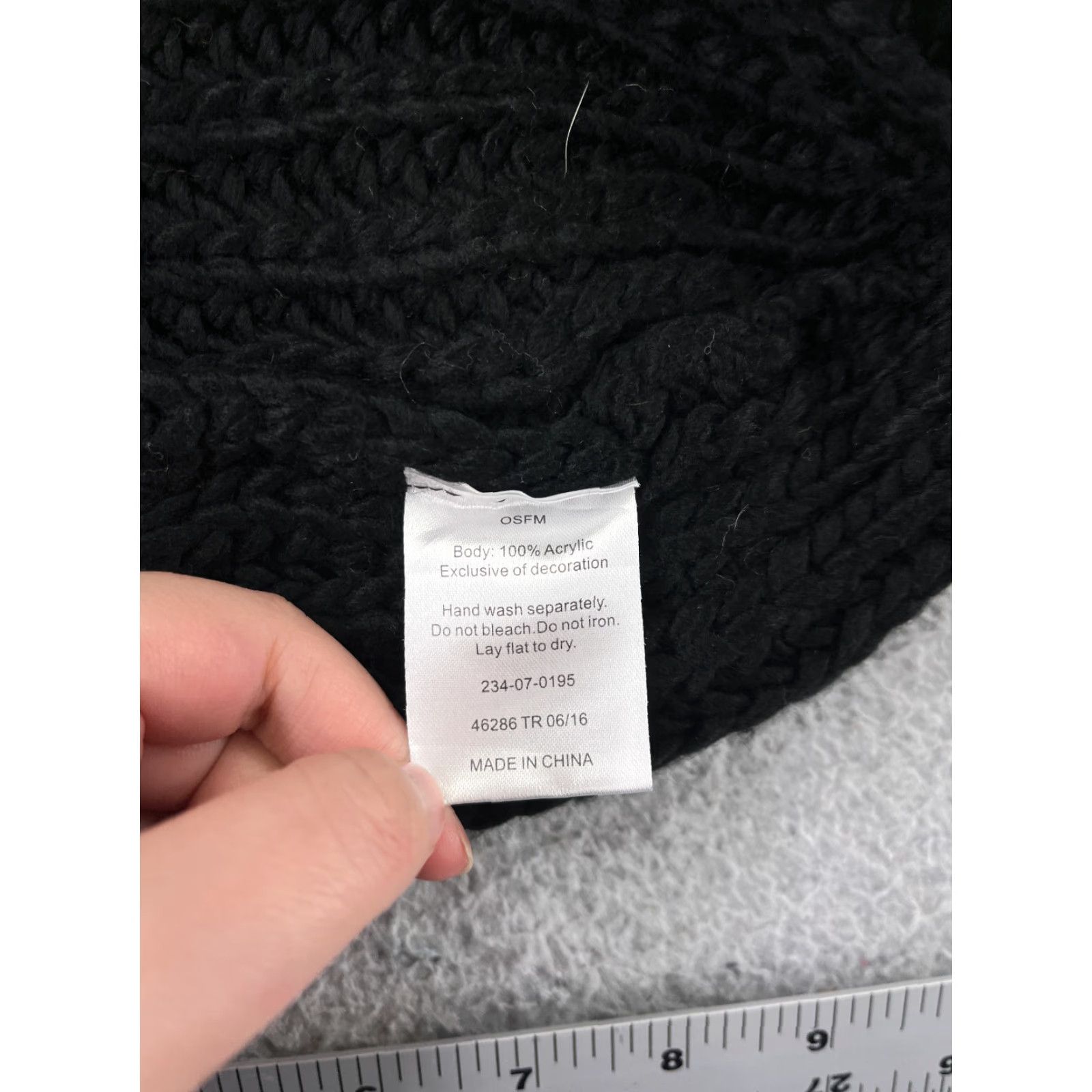 Vintage VINTAGE Accessory Depot Beanie Toque Womens Fall Winter Knit Black Casual Travel Ski Adjustable One Size Size ONE SIZE - 6 Thumbnail