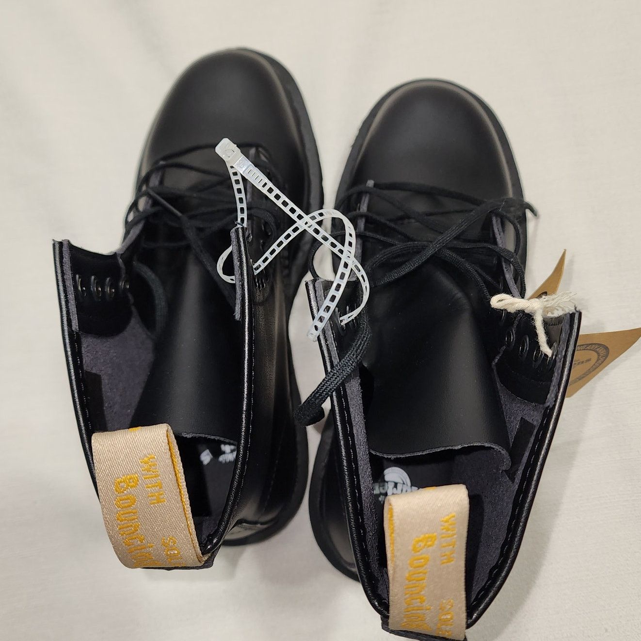 Dr. Martens Dr. Martens Vegan Leather ALL BLACK UNISEX US (7M) AND (8W) Size US 7 / EU 40 - 7 Thumbnail