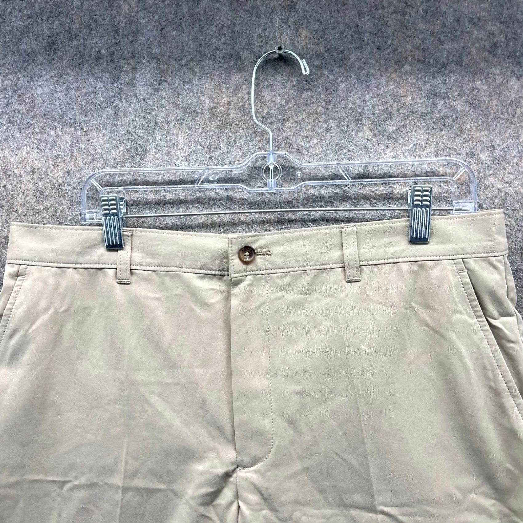 Vintage Greg Norman Shorts Mens 34 Black Pleated Stretch Polyester Blend Chino Casual Workwear Golf 10in Inseam Regular Mens Size US 34 / EU 50 - 7 Thumbnail