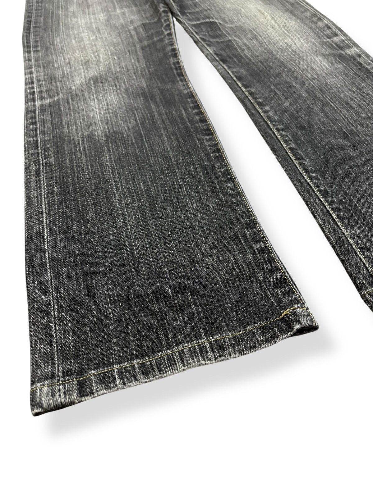 Undercover × Uniqlo Vintage Uniqlo S001 Faded Washed Slim Straight Jeans Size US 32 / EU 48 - 7 Thumbnail