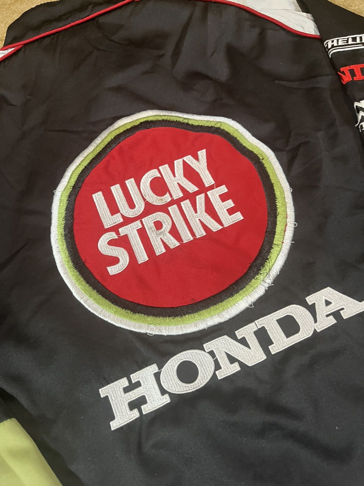 Vintage Rare vintage f1 honda lucky strike racing jacket Size US L / EU 52-54 / 3 - 5 Thumbnail