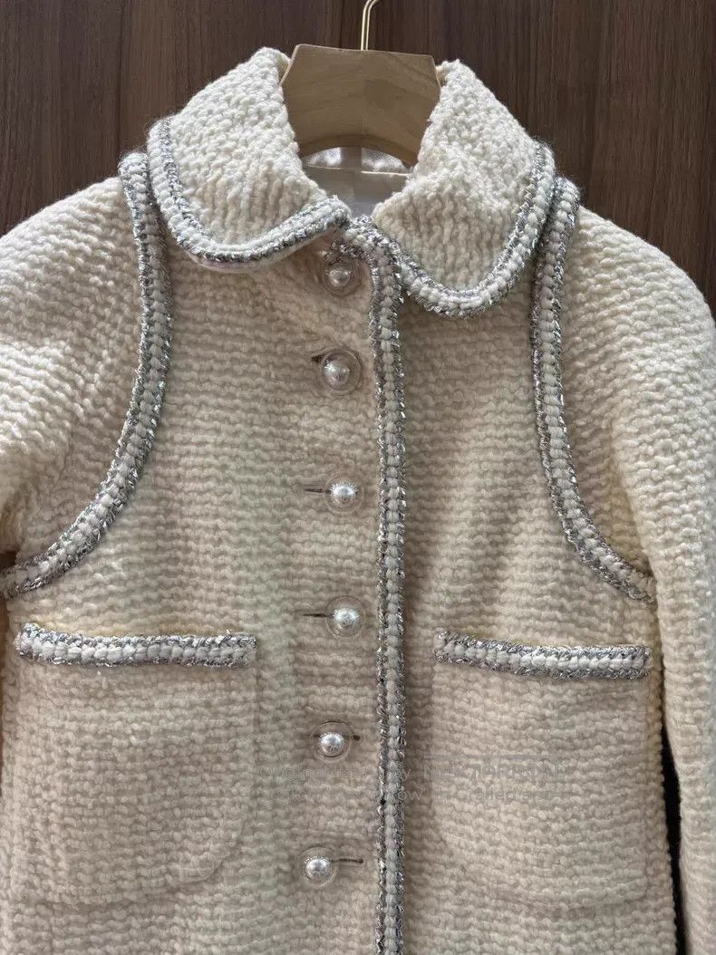 Chanel Chanel Ground control series beige soft intimate coat Size XS / US 0-2 / IT 36-38 - 4 Thumbnail