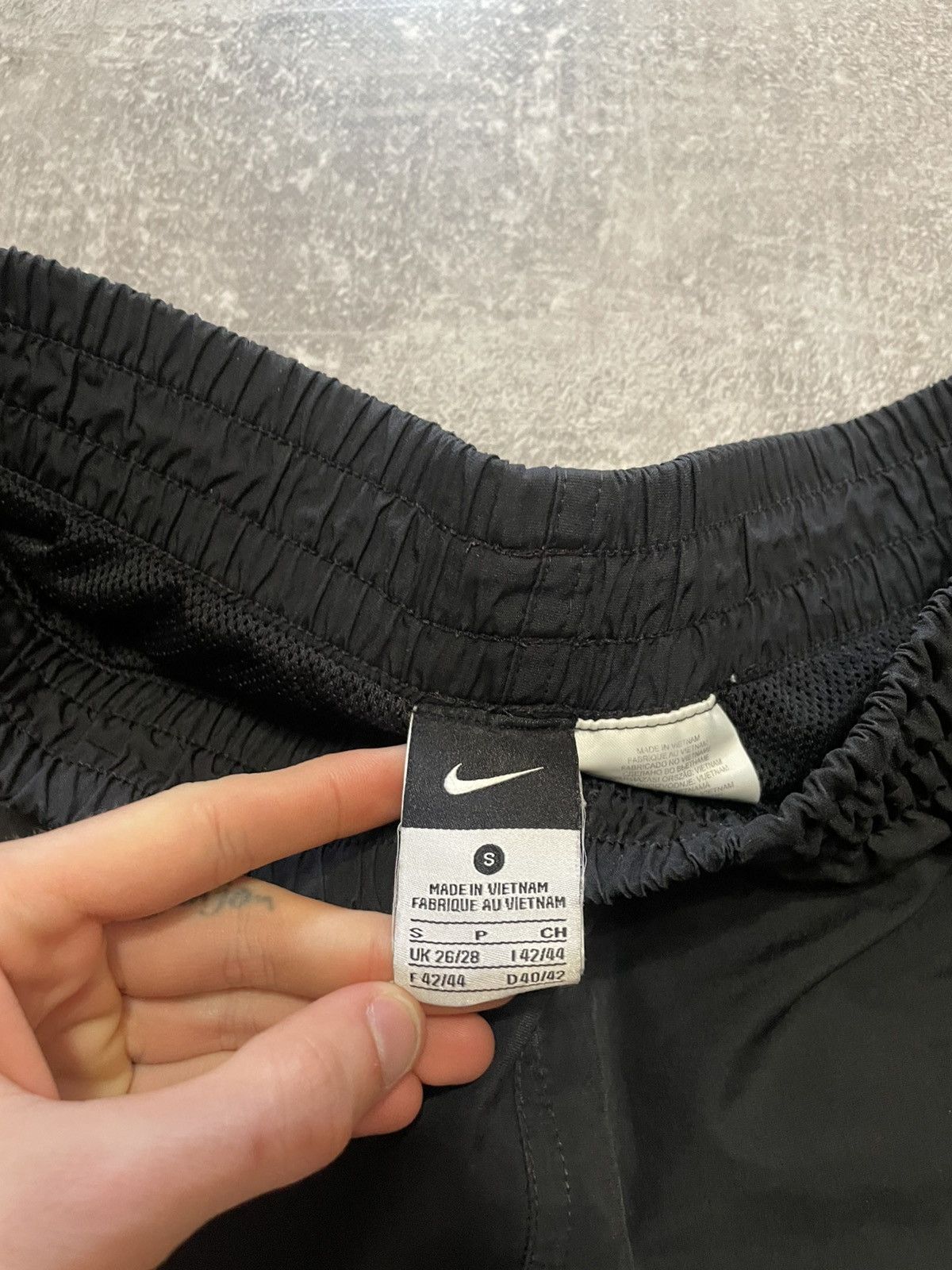 Nike × Vintage Vintage Nike Black Swoosh Logo Drill Shorts Size S Size US 30 / EU 46 - 8 Thumbnail