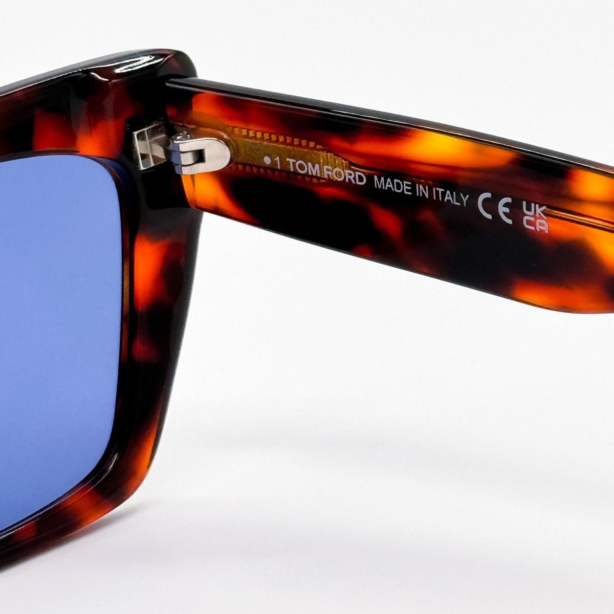 Tom Ford NEW TOM FORD WYATT TF871 55V WOMEN SUNGLASSES FT0871/S Size ONE SIZE - 9 Thumbnail