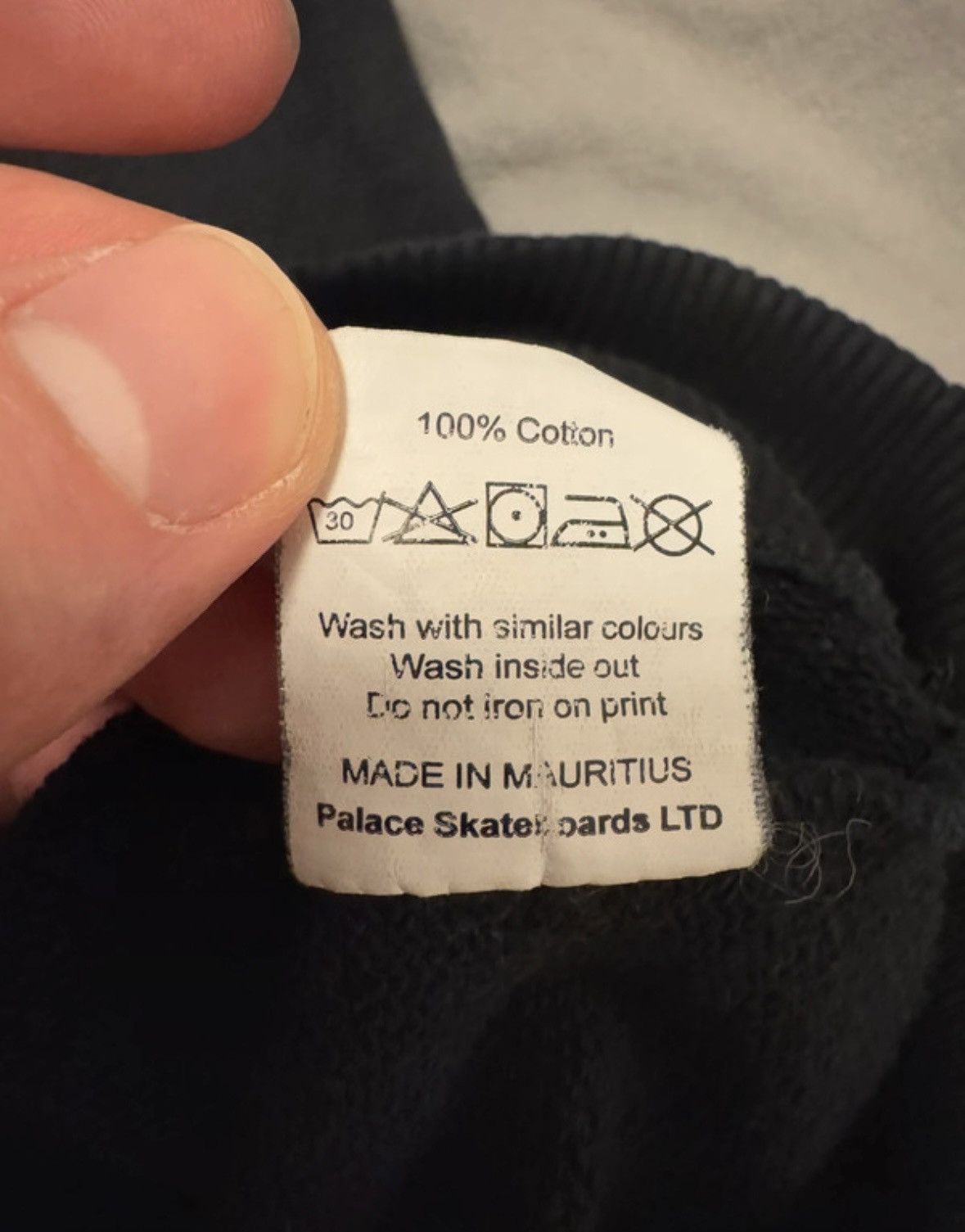 Palace Palace Tablet crewneck Size US S / EU 44-46 / 1 - 7 Thumbnail
