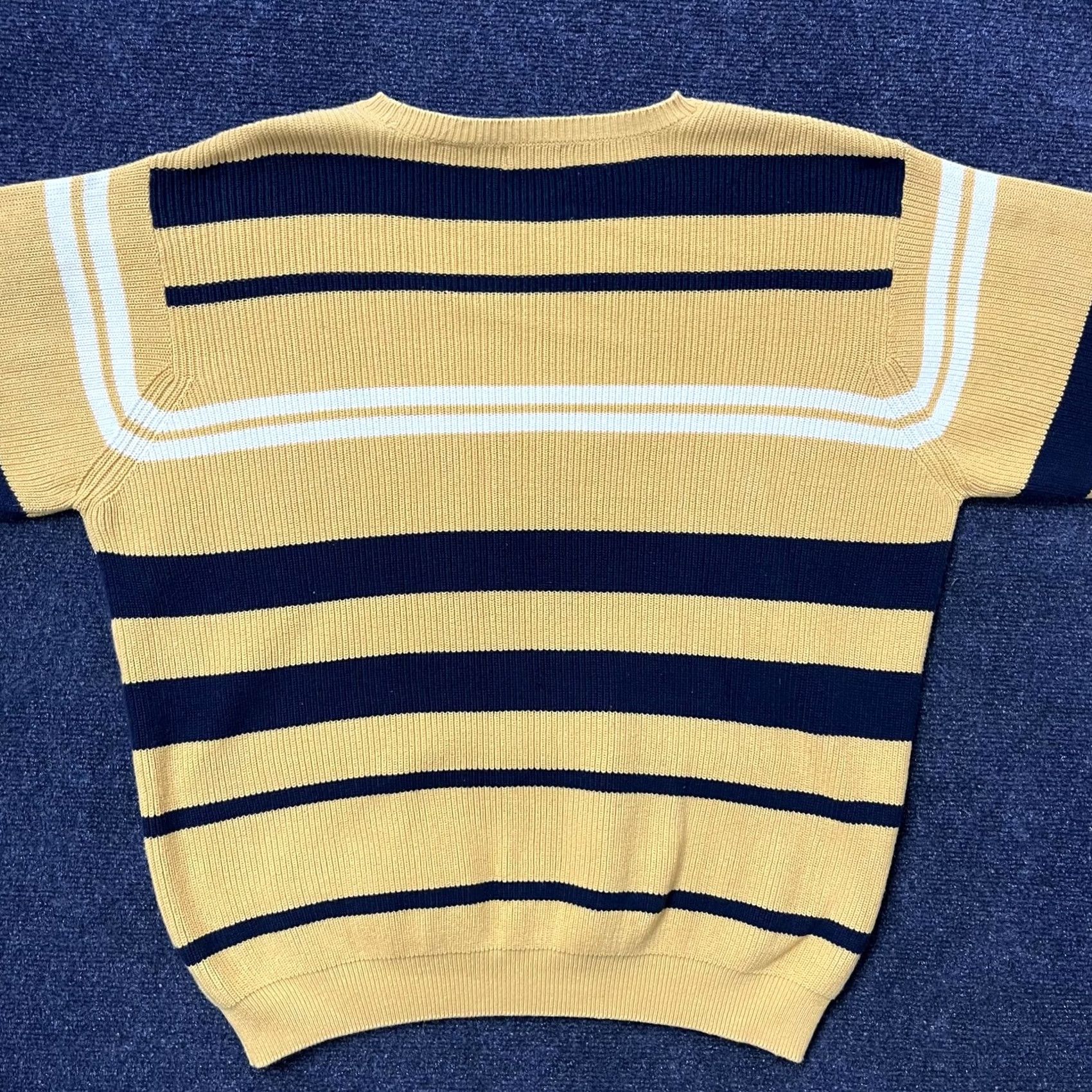 Izod VINTAGE IZOD Sweater Mens Large Yellow Navy Stripe Crewneck Cotton Preppy Knit Size US L / EU 52-54 / 3 - 6 Thumbnail