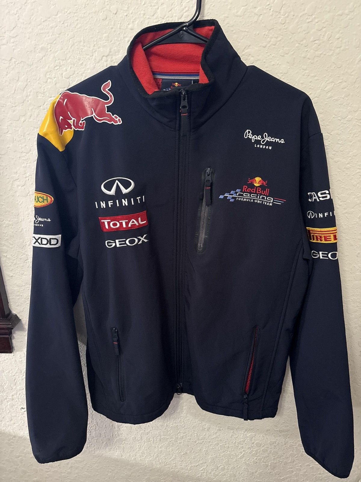 Red Bull REDBULL Racing Formula one Size US M / EU 48-50 / 2 - 1 Thumbnail