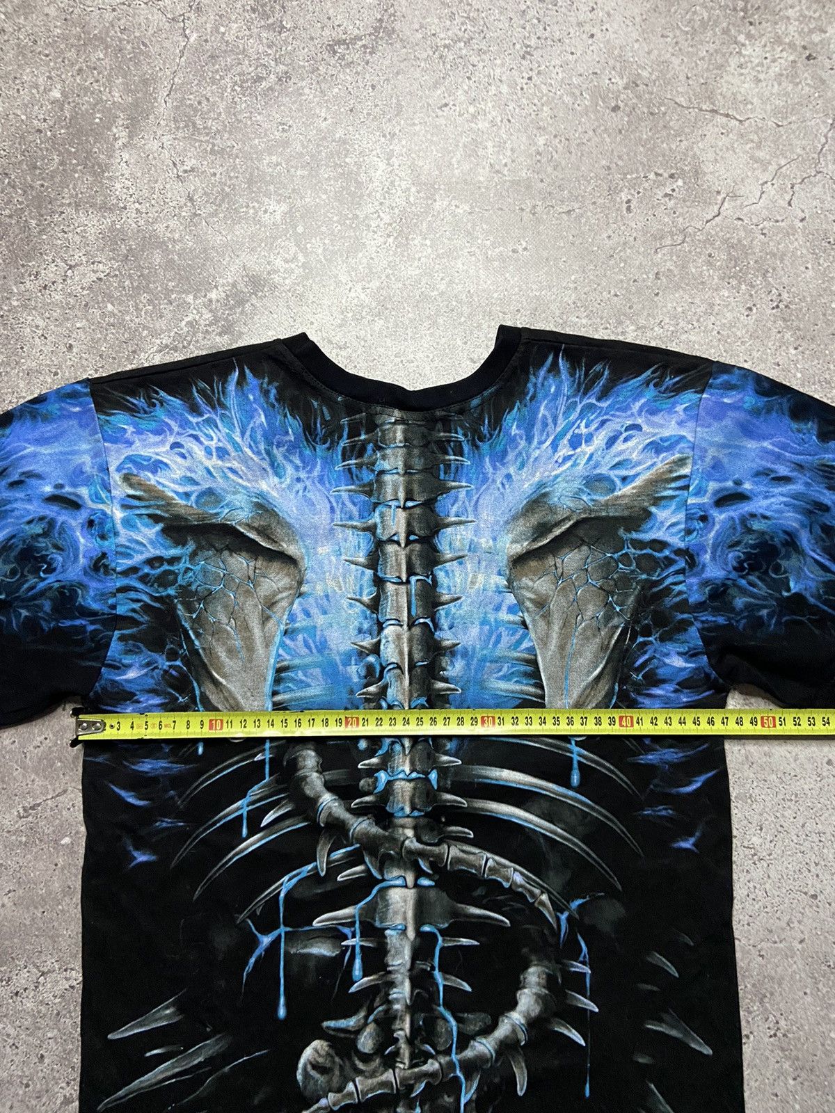 Japanese Brand VINTAGE SPIRAL FIRE SKULL TRIBAL ALL OVER PRINT TEE Y2K Size US M / EU 48-50 / 2 - 4 Thumbnail