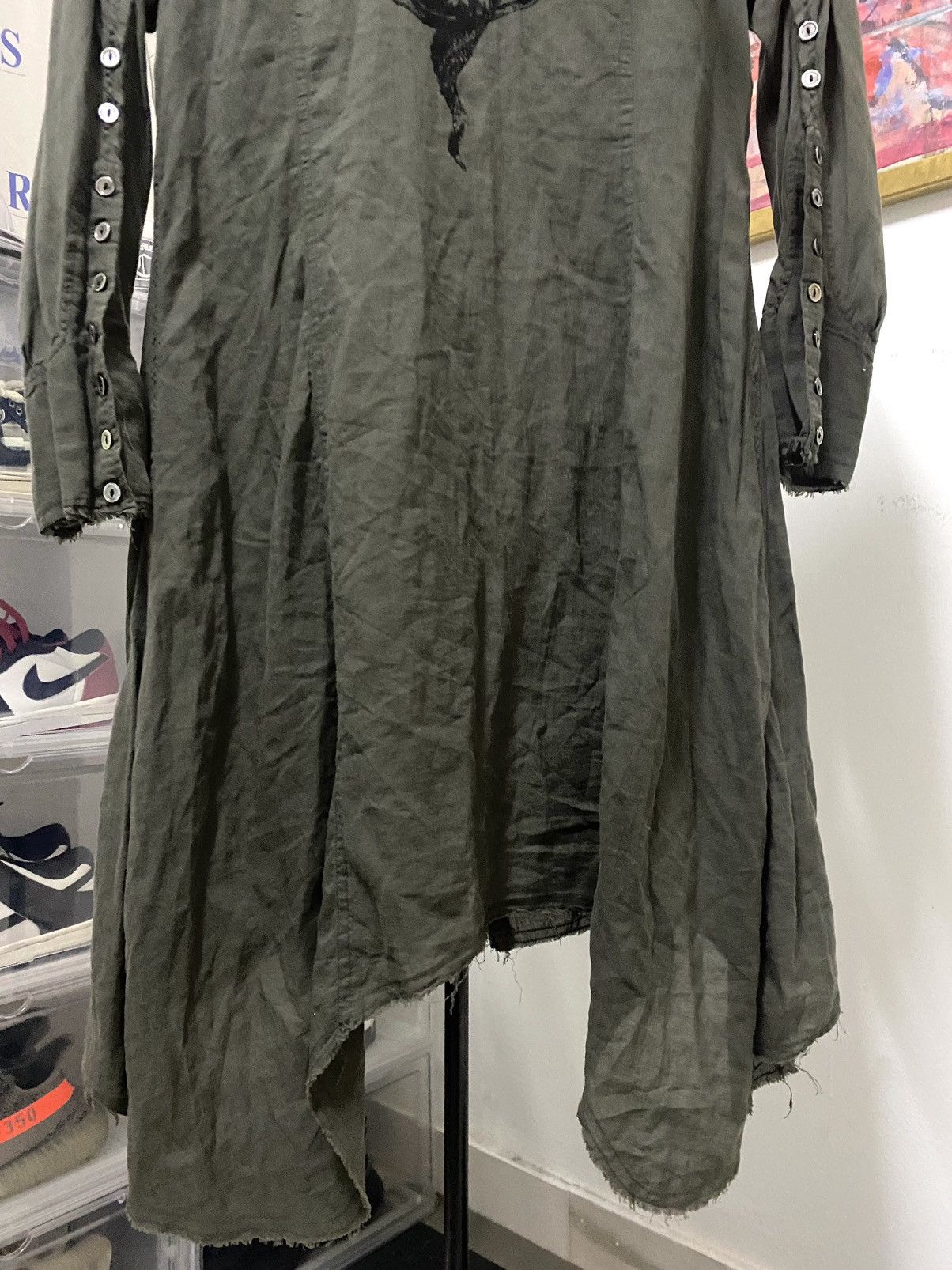 Le Grande Bleu (L.G.B.) 2000s Le Grande Bleu G/Dress Griffin Gothic Punk Shirt Size XS / US 0-2 / IT 36-38 - 9 Thumbnail