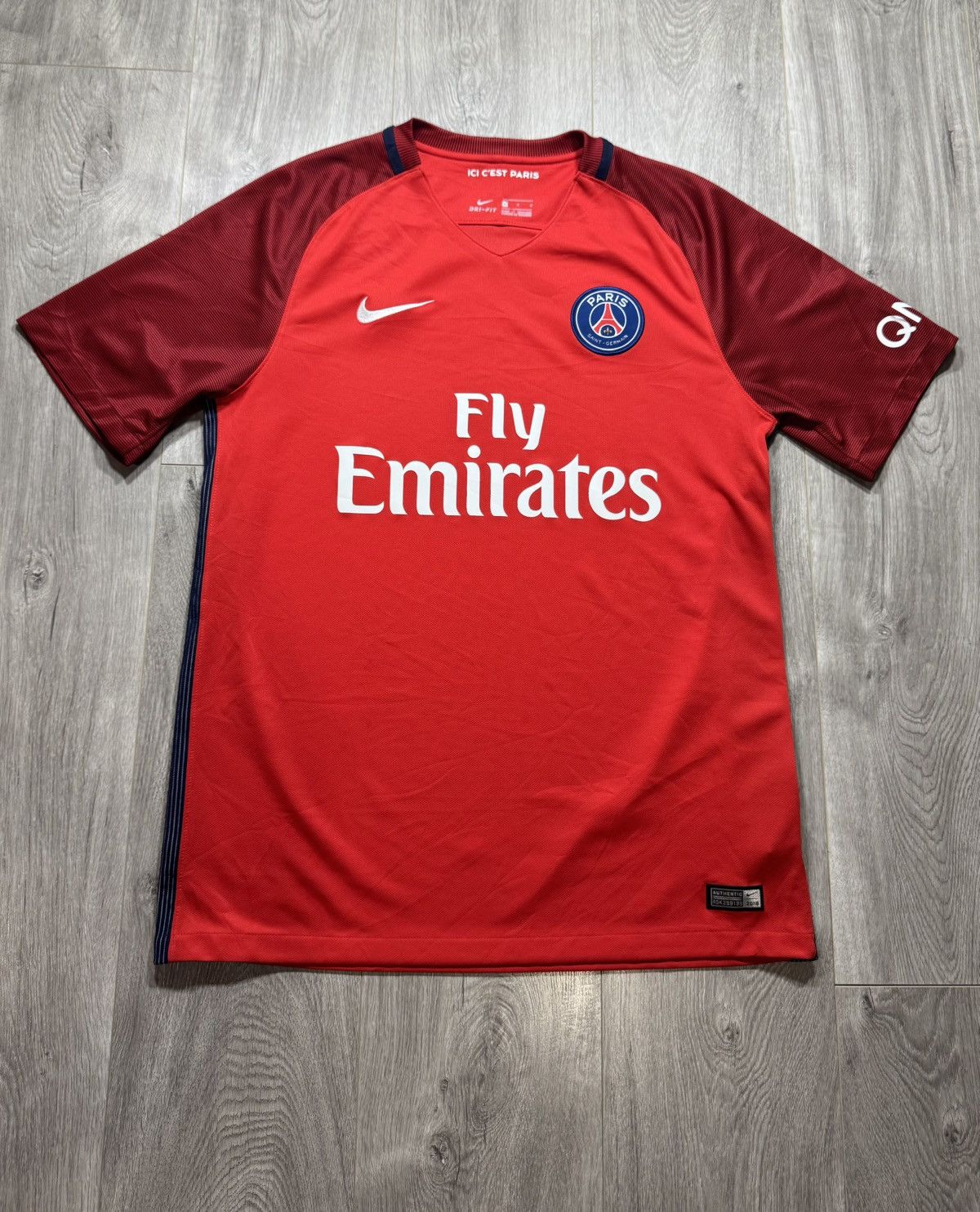 Nike Paris Saint-Germain PSG Jersey Away shirt 2016 - 2017 Size US L / EU 52-54 / 3 - 1 Thumbnail