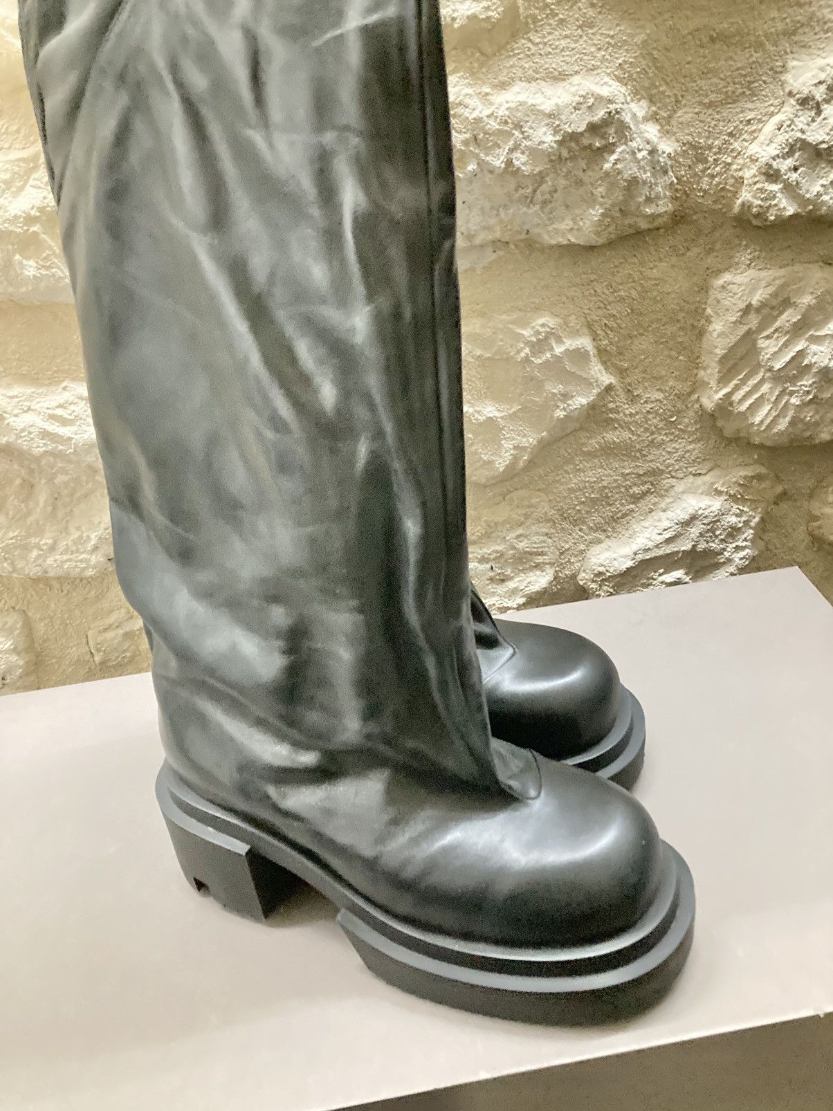 Rick Owens RICK OWENS Black Flared Bogun Boots Size US 9 / EU 42 - 2 Thumbnail