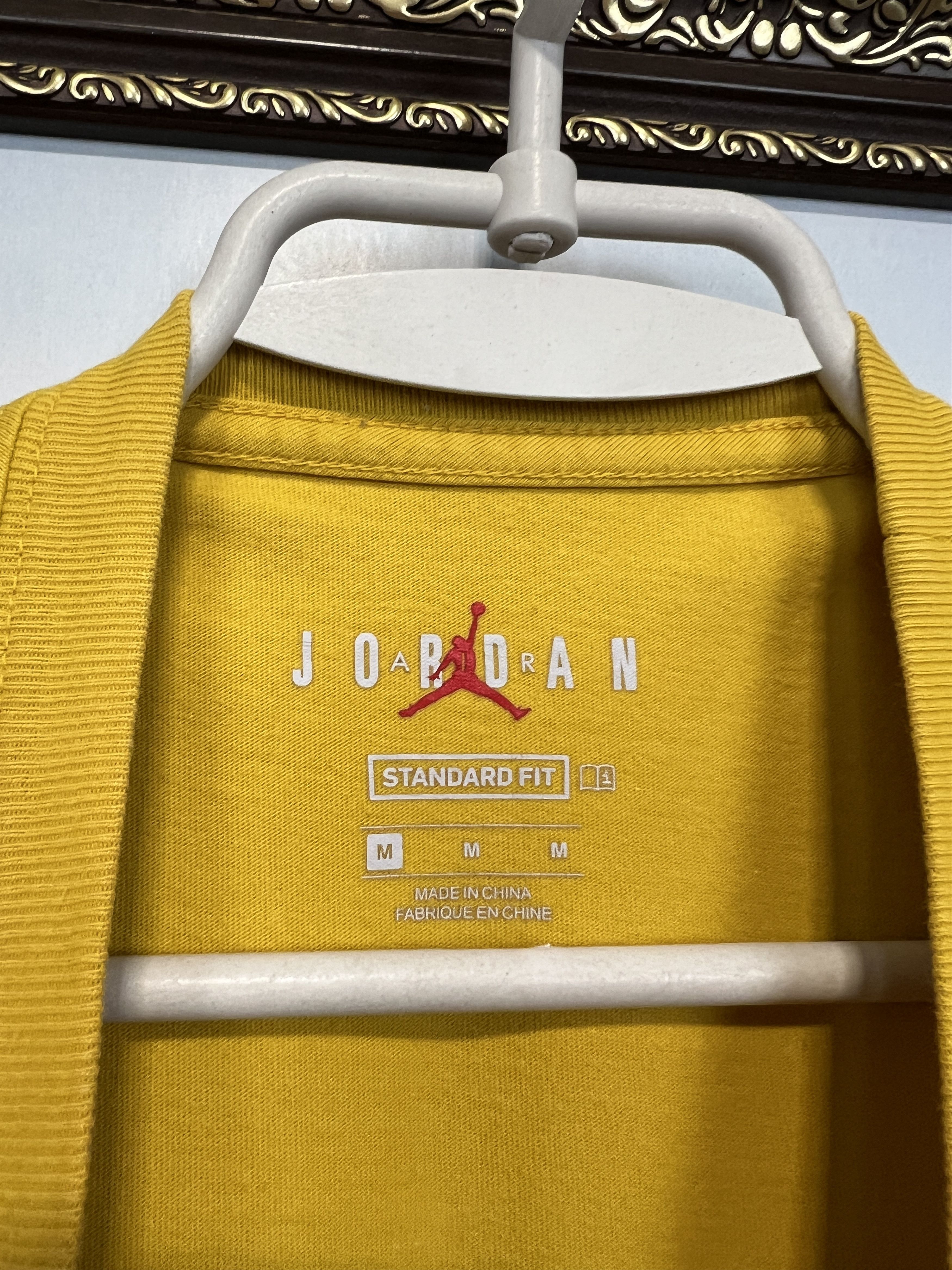 Nike Jordan Flight Essentials Yellow Shirt Tee Jersey Trikot Rare Size US M / EU 48-50 / 2 - 4 Thumbnail