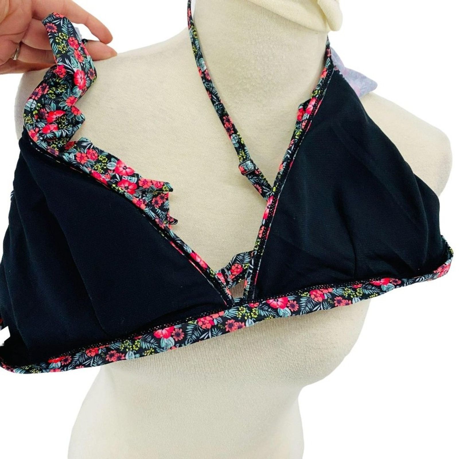 Aeropostale Live Love Dream Aeropostale Floral Ruffle Triangle Top L Size ONE SIZE - 6 Thumbnail