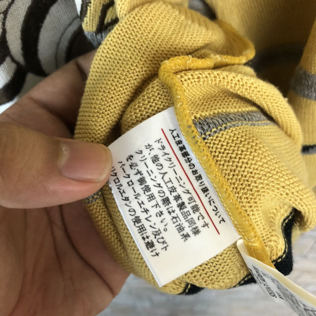 Hardy Amies × Vintage Hardy Amies Sport Yellow Sweatshirt #A484 Size US L / EU 52-54 / 3 - 11 Thumbnail