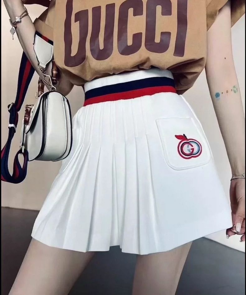 Other Gucci White Pleated Skirt with Logo Embroidery Size 22" - 8 Thumbnail