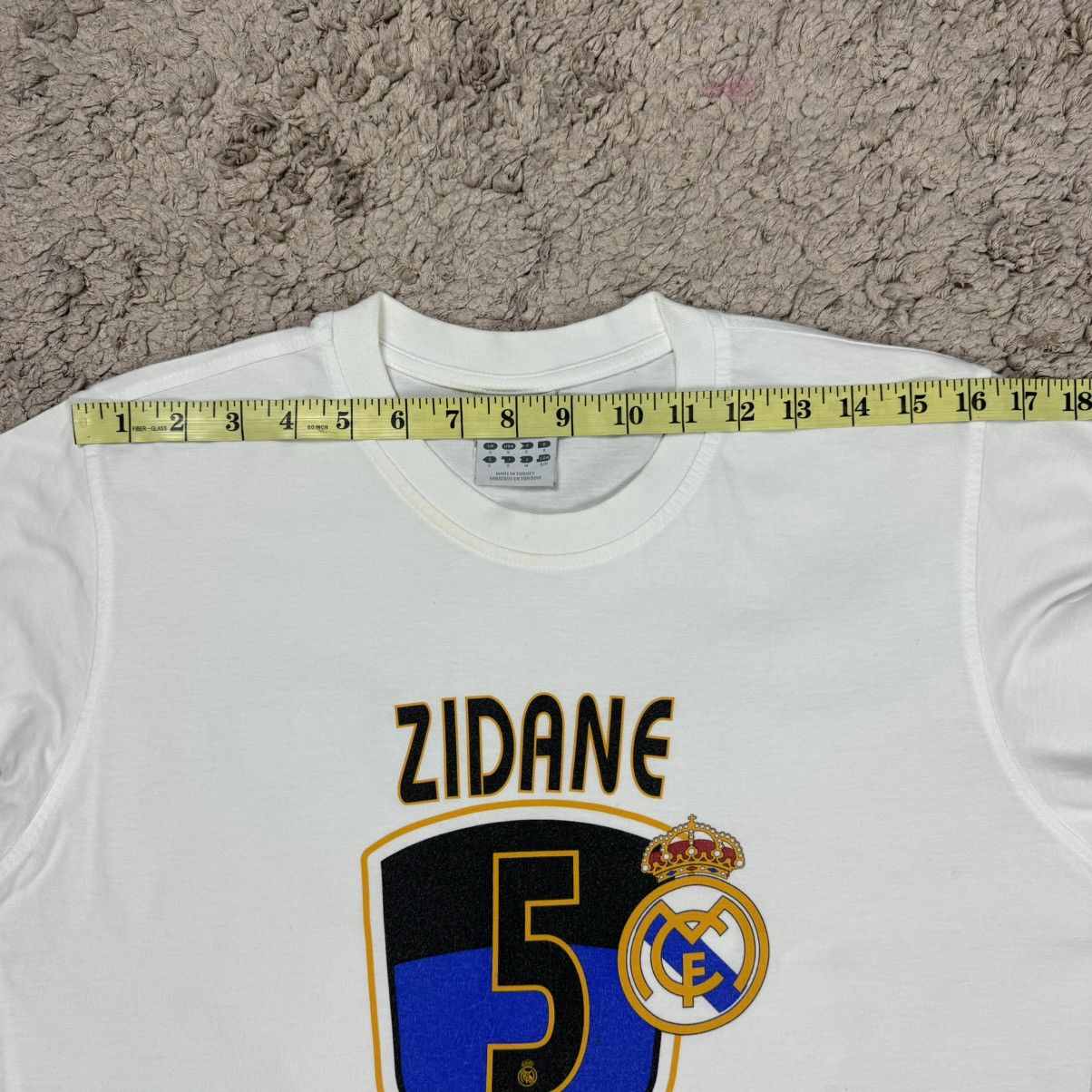 Vintage Vintage Adidas Real Madrid Zidane 5 T-shirt Size US M / EU 48-50 / 2 - 15 Thumbnail