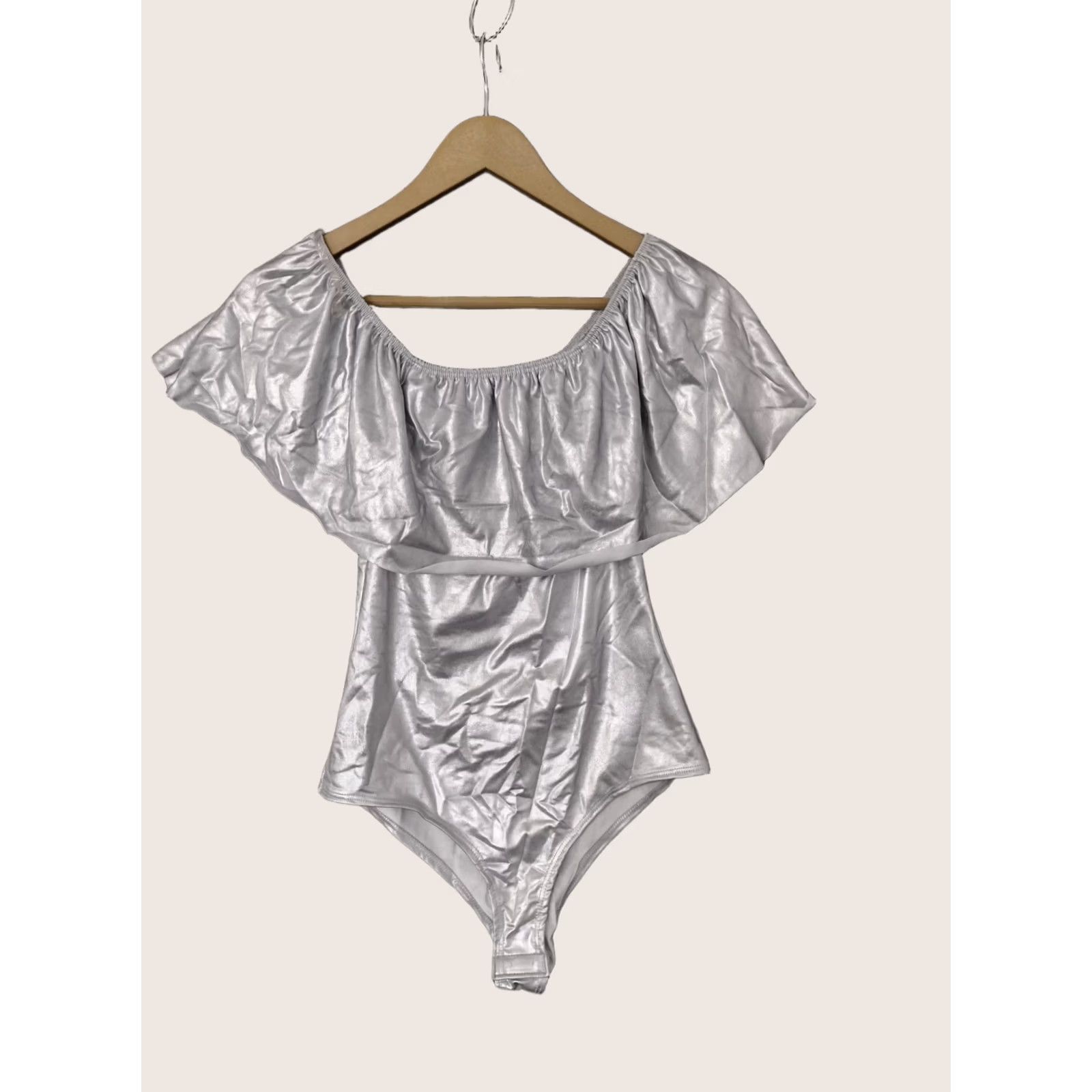 Vintage Codigo One Piece Off Shoulder Ruffles Cheeky Silver S Bathing Suit Nike Style Womens? Size S / US 4 / IT 40 - 1 Thumbnail