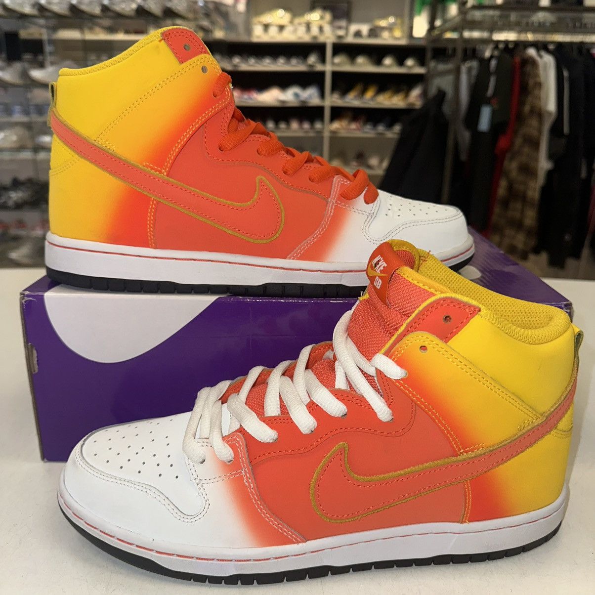 Nike Size 10.5 - Nike Dunk SB High Pro Sweet Tooth Candy Corn Size US 10.5 / EU 43-44 - 1 Thumbnail