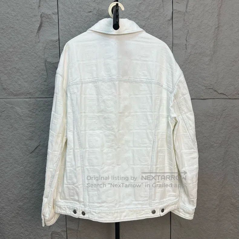 Fendi Fendi Distressed Embossed Full Logo Denim Jacket Size US M / EU 48-50 / 2 - 2 Thumbnail