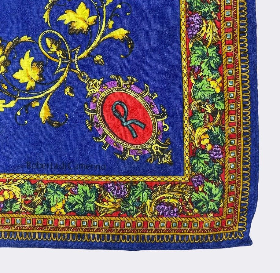 Roberta di Camerino Vintage Roberta di Camerino Handkerchief Bandana H252R Size ONE SIZE - 3 Thumbnail