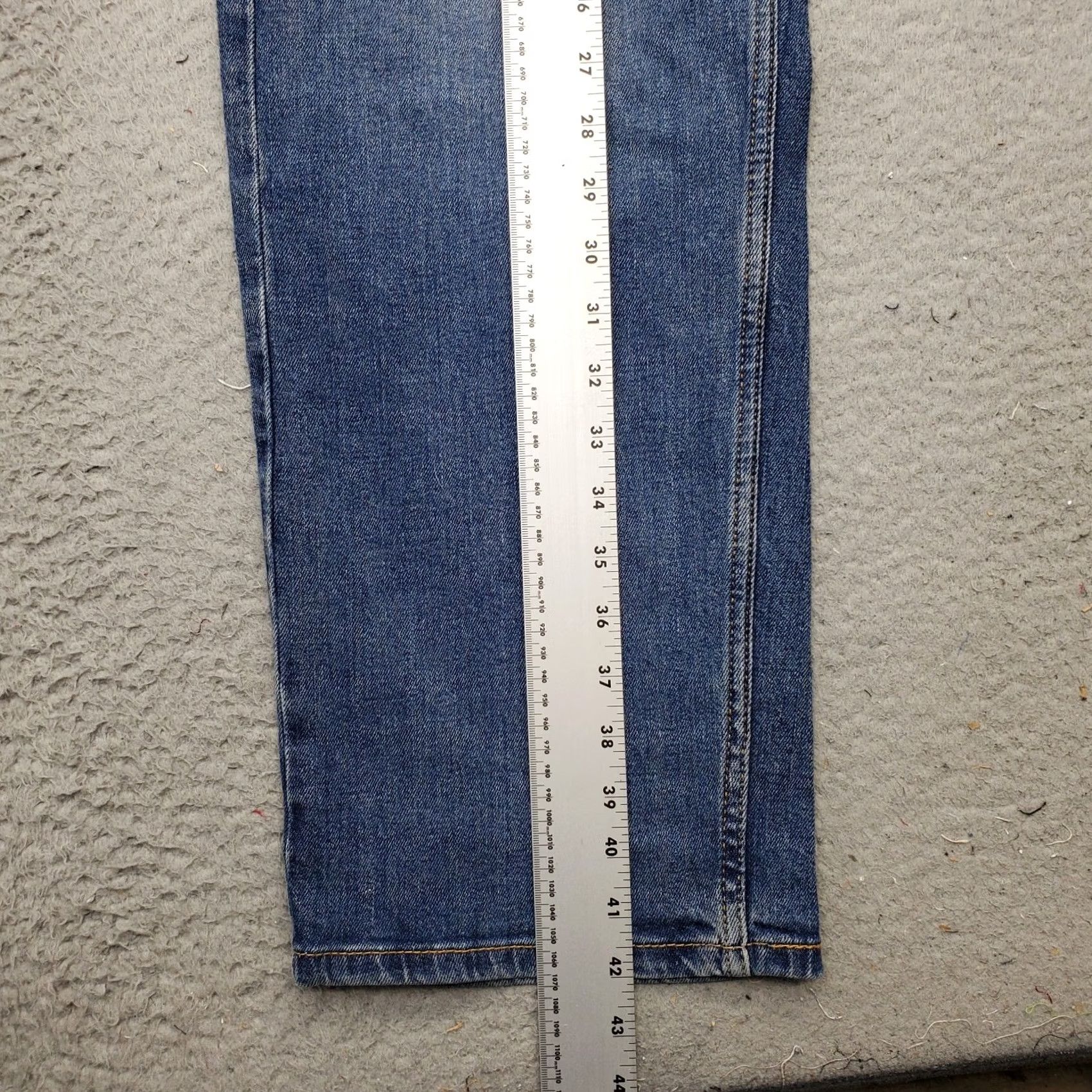 Levi's Levi's 505 Baggy Jeans Mens 38x32 Blue Denim 5-Pockets Straight Leg High Rise Jeans Size US 38 / EU 54 - 3 Thumbnail