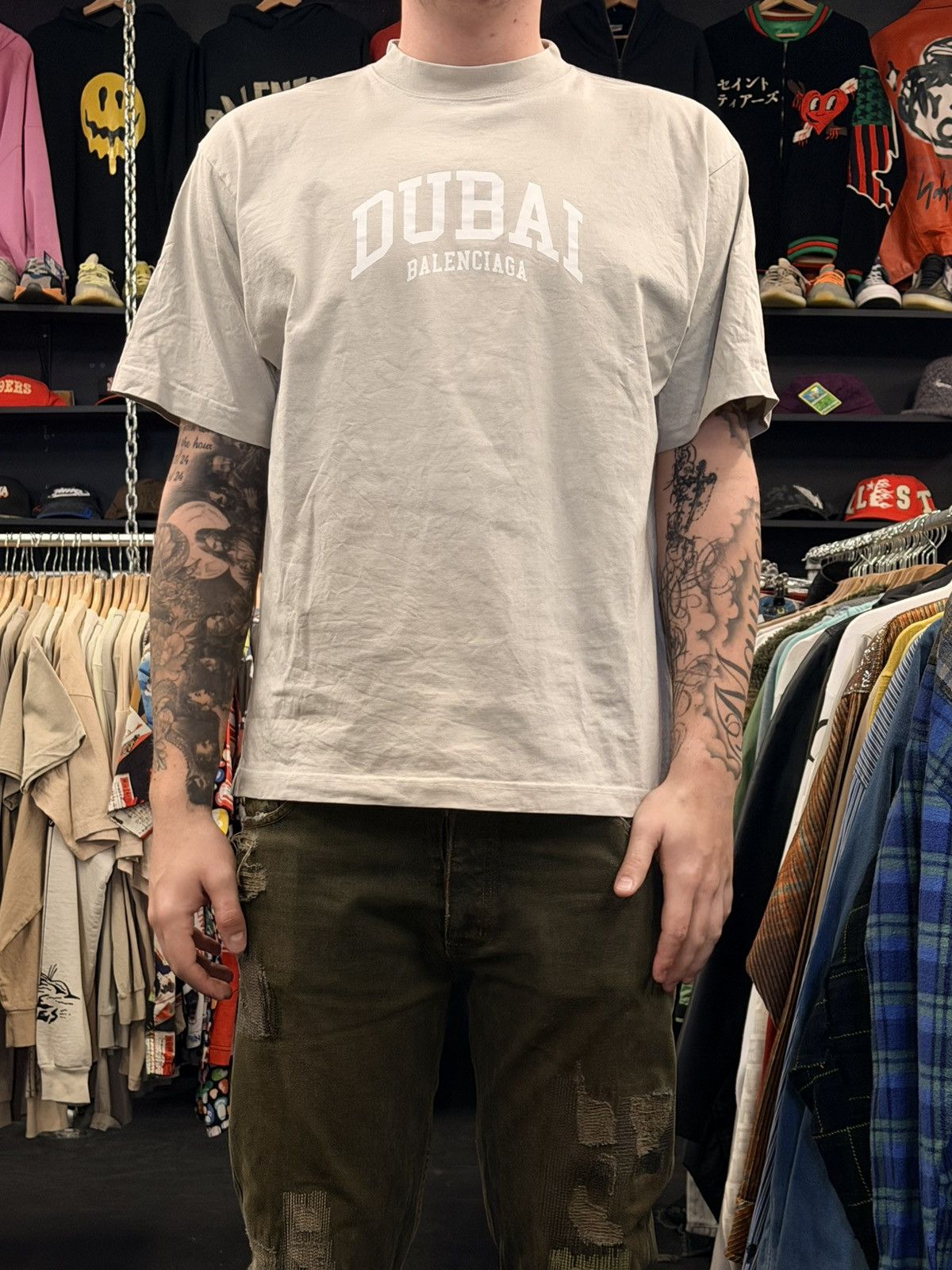 Balenciaga Balenciaga Dubai T-Shirt Size US S / EU 44-46 / 1 - 1 Thumbnail