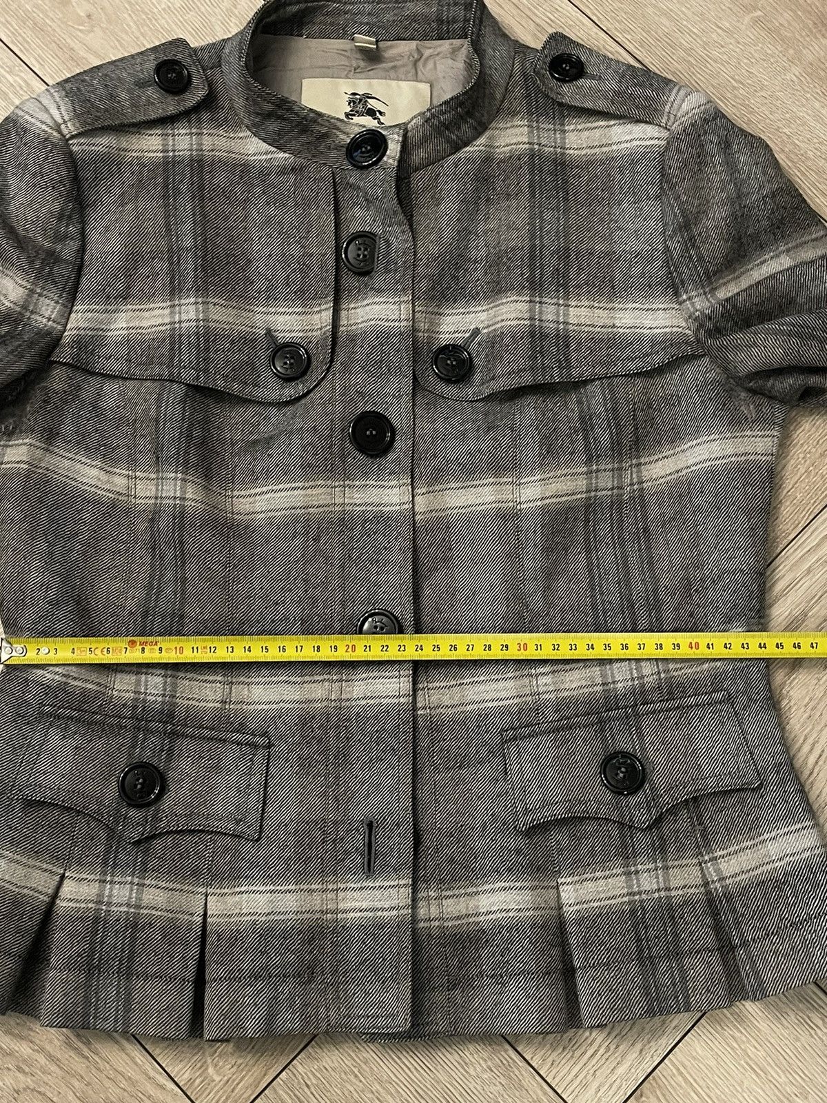 Burberry Burberry Wool jacket Size M / US 6-8 / IT 42-44 - 15 Thumbnail