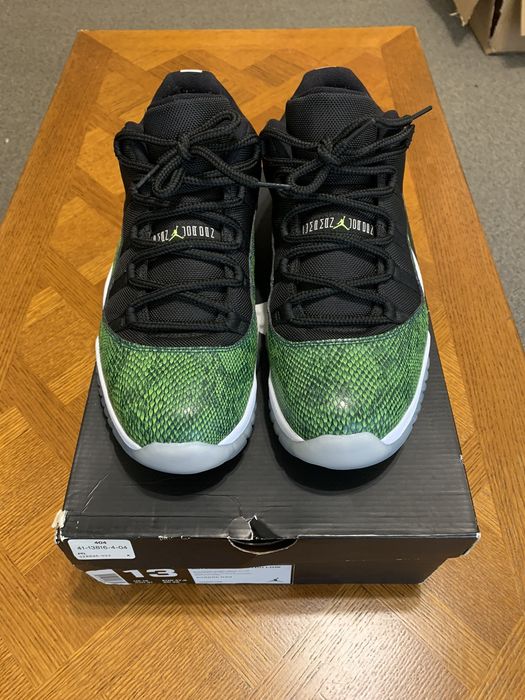 green snakeskin jordan 11