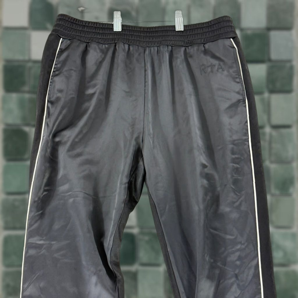 Rta RTA Sydney Sweatpant Womens Large Black Pull On Elastic Waist Relaxed Fit Casual Size 36" / US 14 / IT 50 - 1 Thumbnail