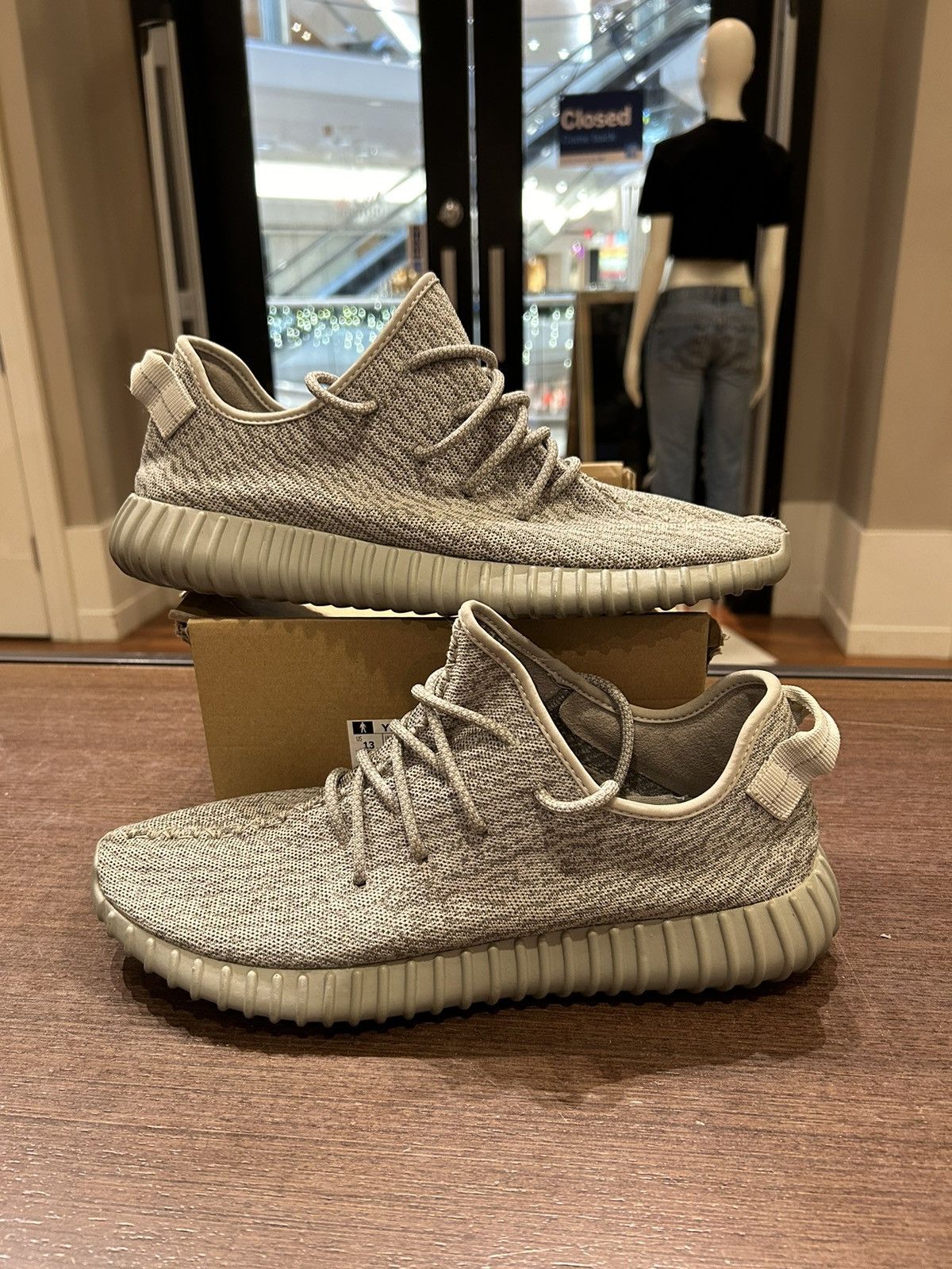 350 V2 Moonrock Yeezy V1 Yeezy 350 V1 'Moonrock'