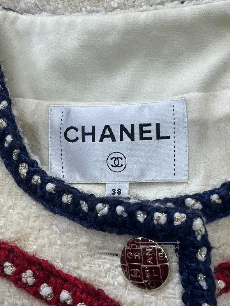 Chanel Chanel Preview series white red and blue rolled-edged jack Size XS / US 0-2 / IT 36-38 - 4 Thumbnail